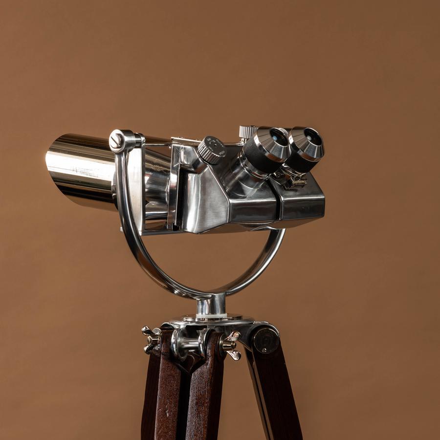 Ernst Leitz WWII 10 x 80 Military Binoculars, circa 1940 In Good Condition In London, GB