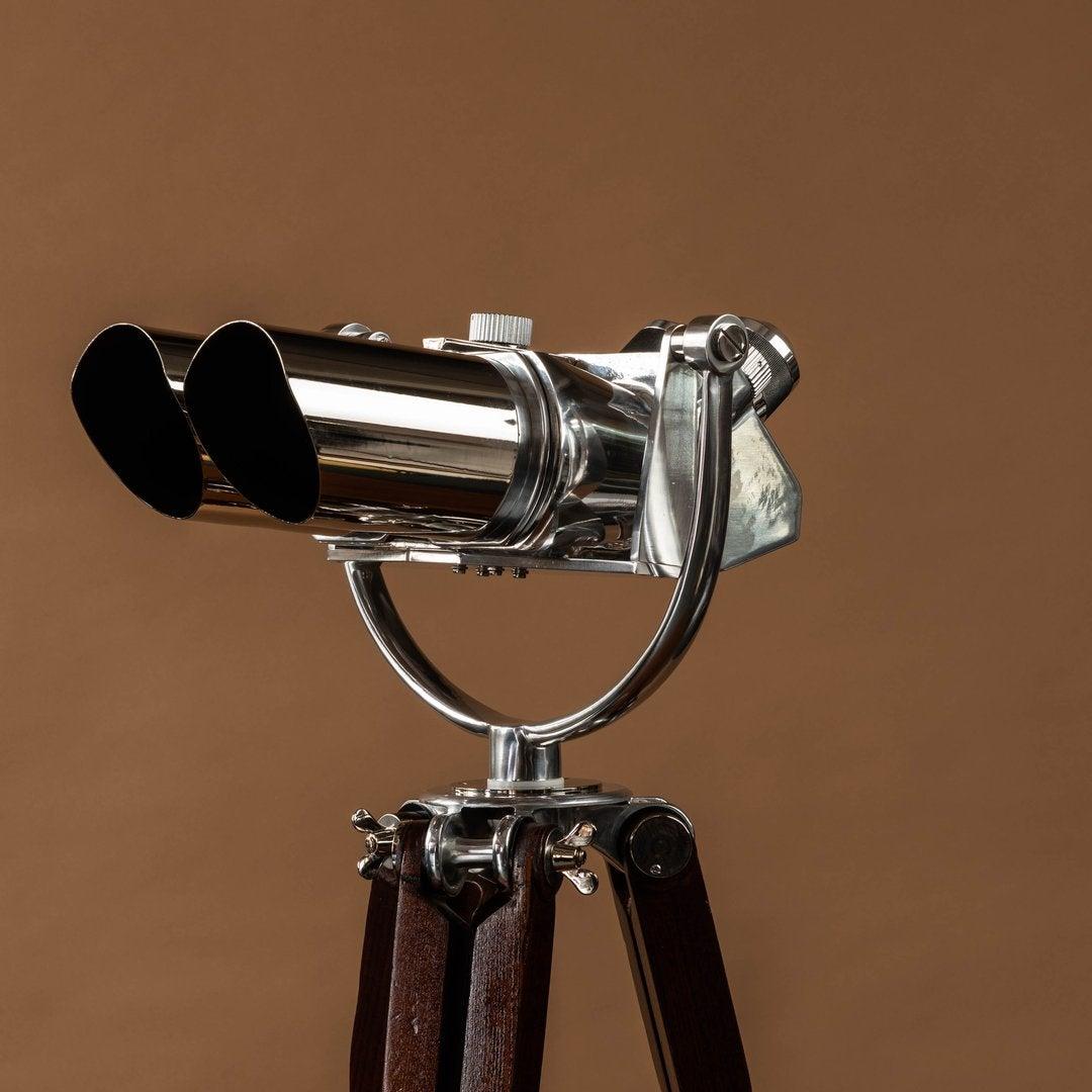 Ernst Leitz WWII 10 x 80 Military Binoculars, circa 1940 2