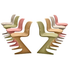 Chaises colorées Kangaroo d'Ernest Moeckl en fibre de verre