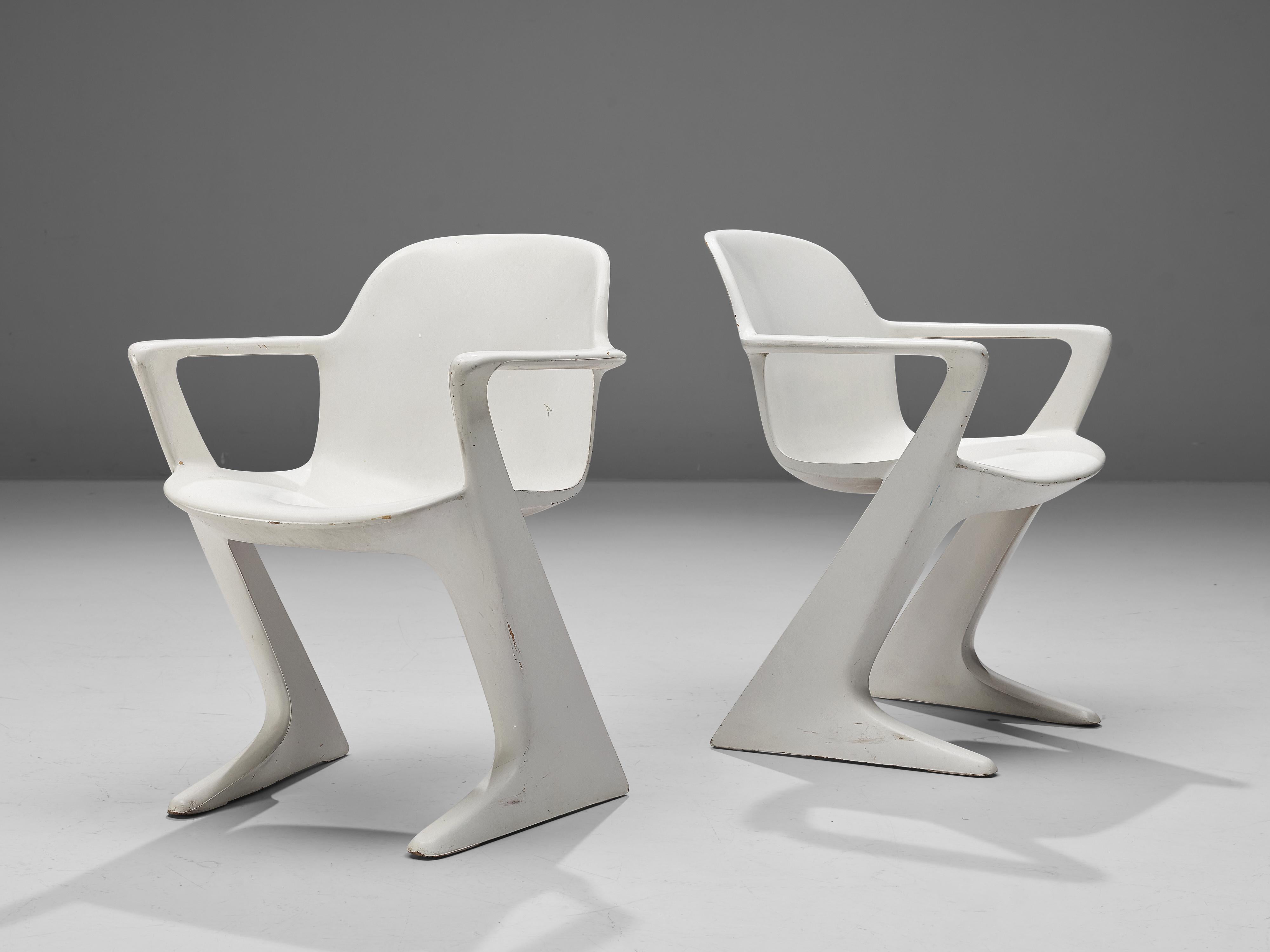 Mid-Century Modern Chaises de salle à manger Kangaroo blanches Ernst Moeckl en vente