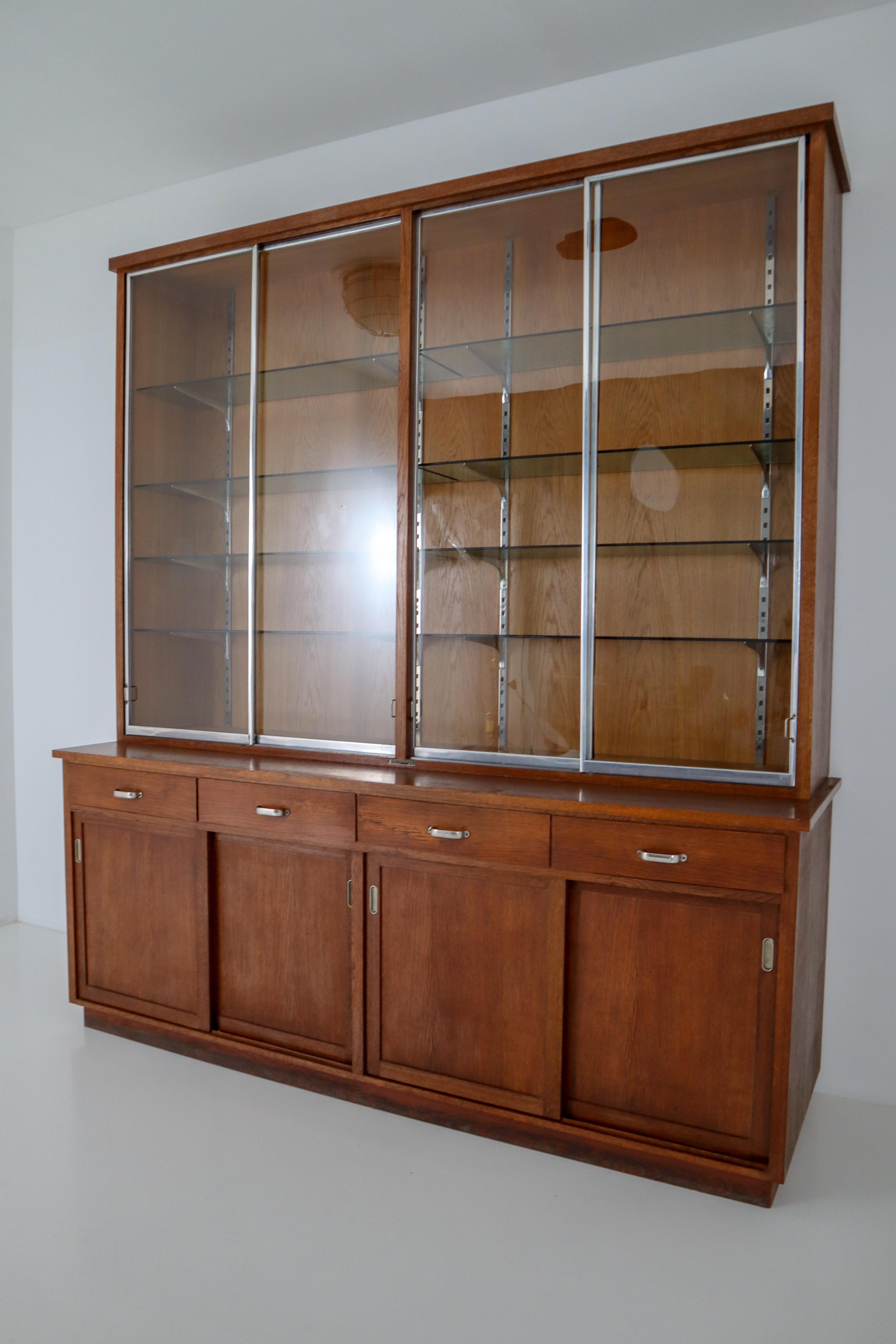 1920s bauhaus cabinet