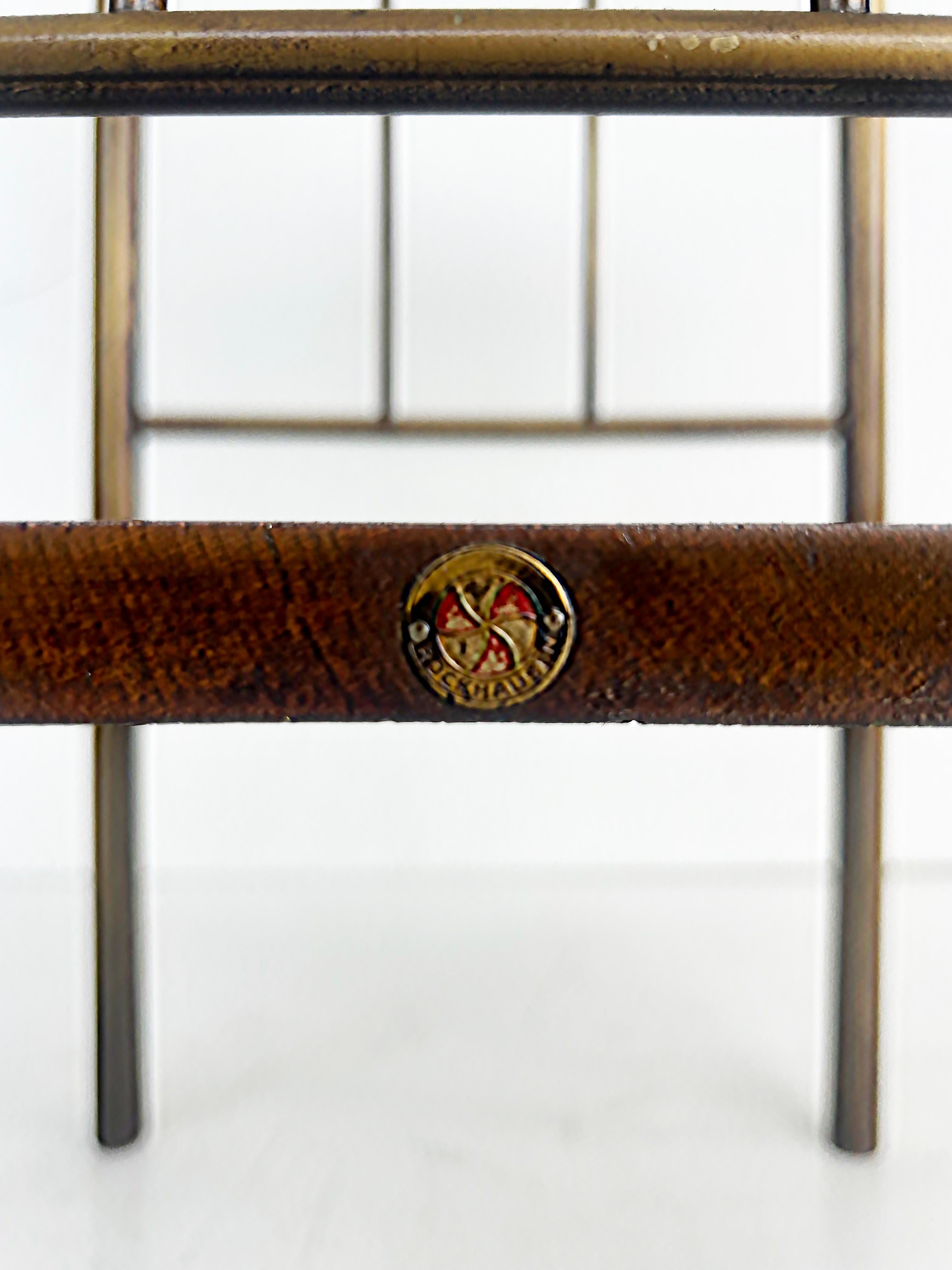 Pedestal de madera y latón Ernst Rockhausen de la artesanía alemana en venta 4