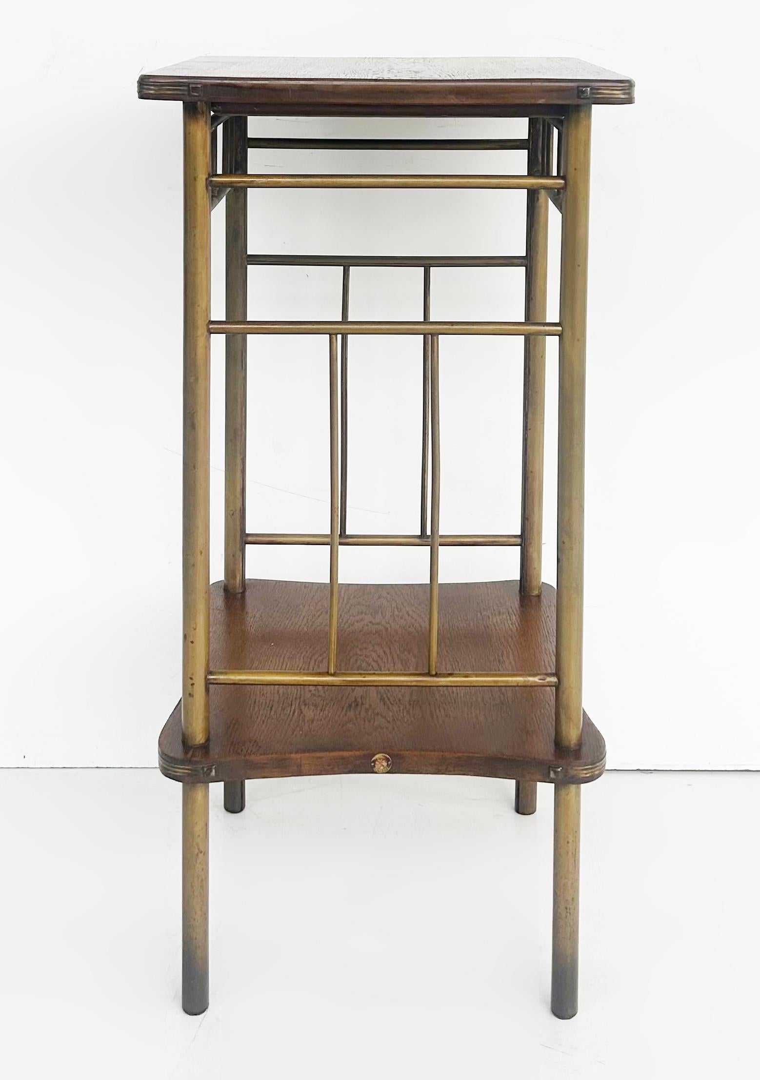 Pedestal de madera y latón Ernst Rockhausen de la artesanía alemana  

Se ofrece a la venta un pedestal de madera y latón de la colección alemana Arts & Crafts de Ernst Rockhausen y Söhne de Waldheim, Alemania. Esta pieza puede utilizarse para