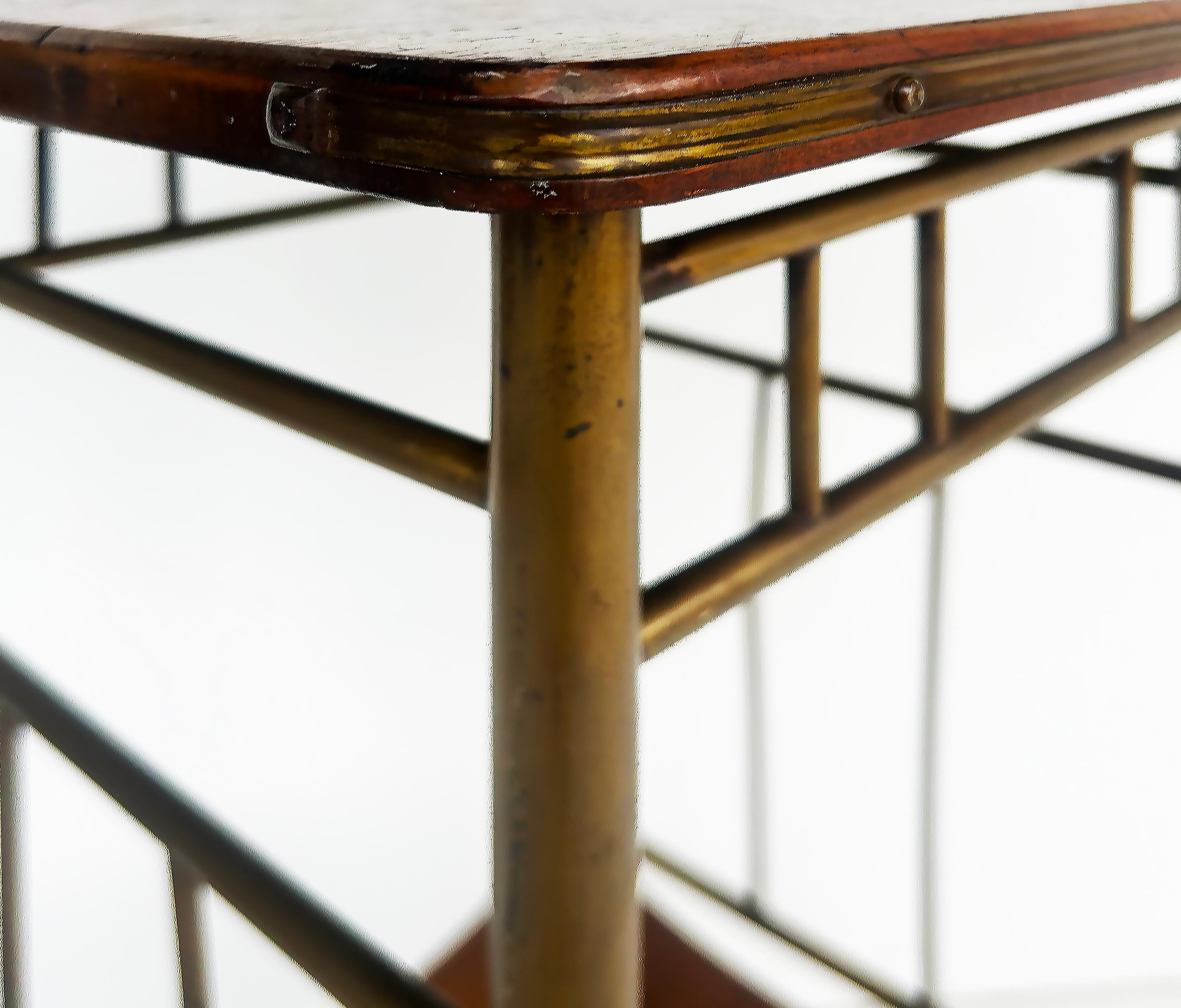 Pedestal de madera y latón Ernst Rockhausen de la artesanía alemana en venta 1
