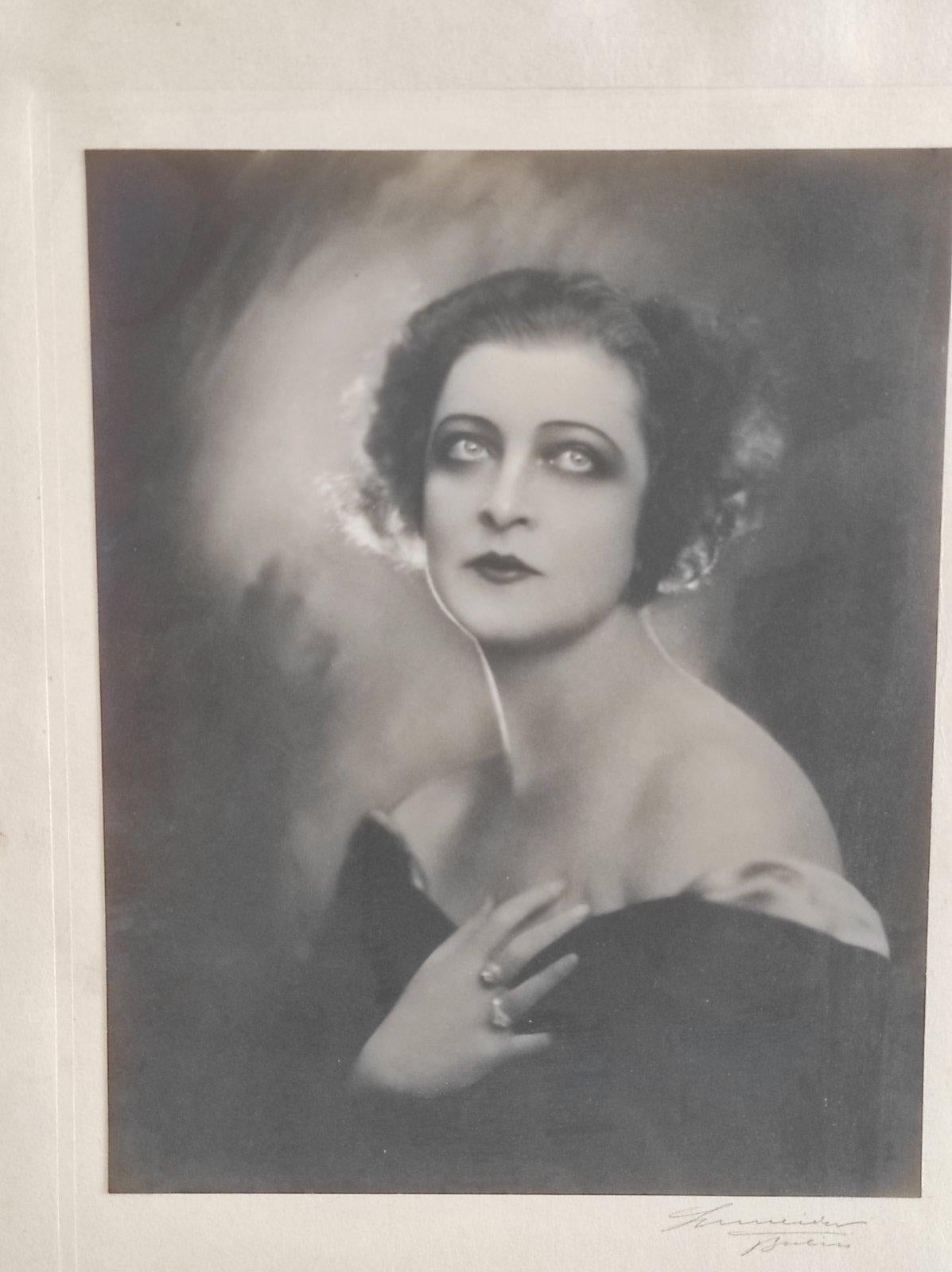 Paper Ernst Schneider Photography Of Elsa Kruger Berlin 1930s For Sale