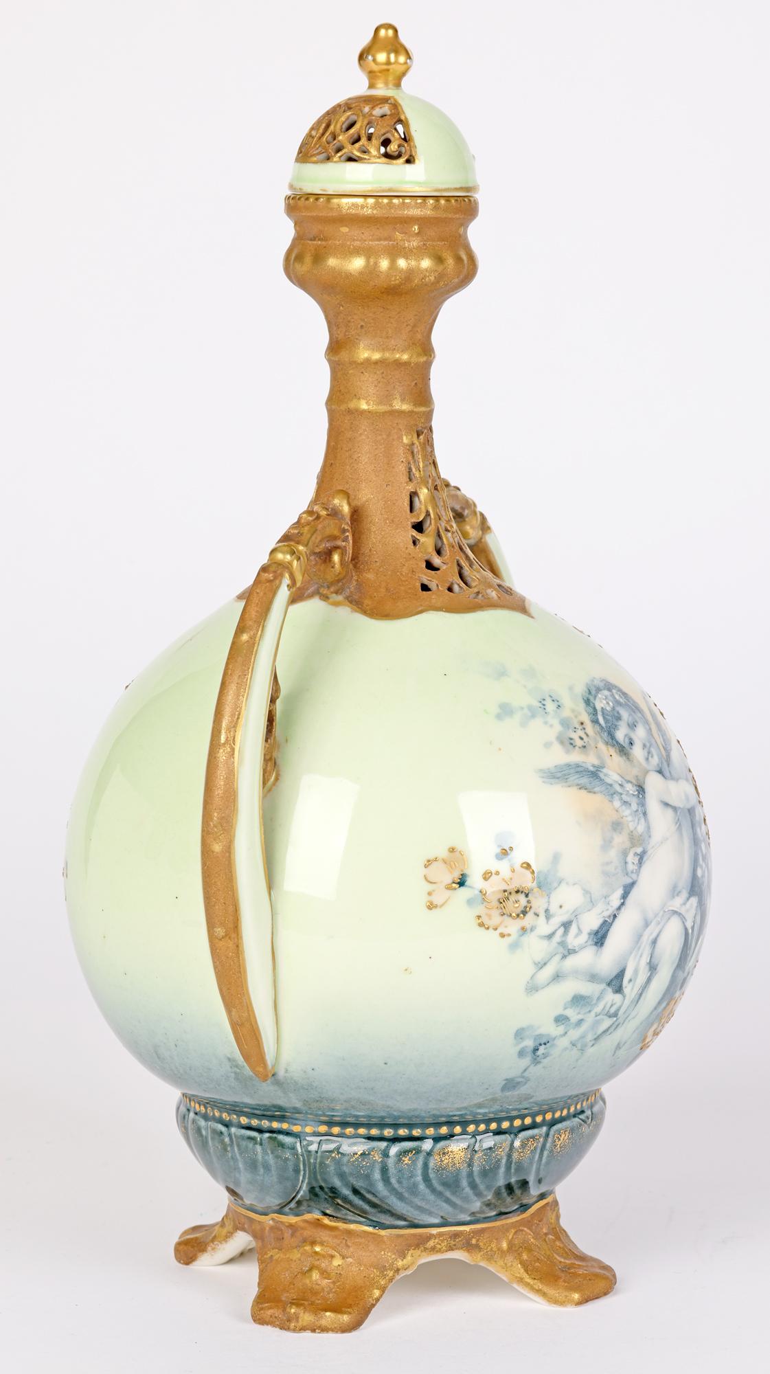 Ernst Wahliss Turn Austrian Art Nouveau vase portrait à deux poignées en vente 9