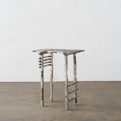 Erodierter Beistelltisch von Michael Gittings