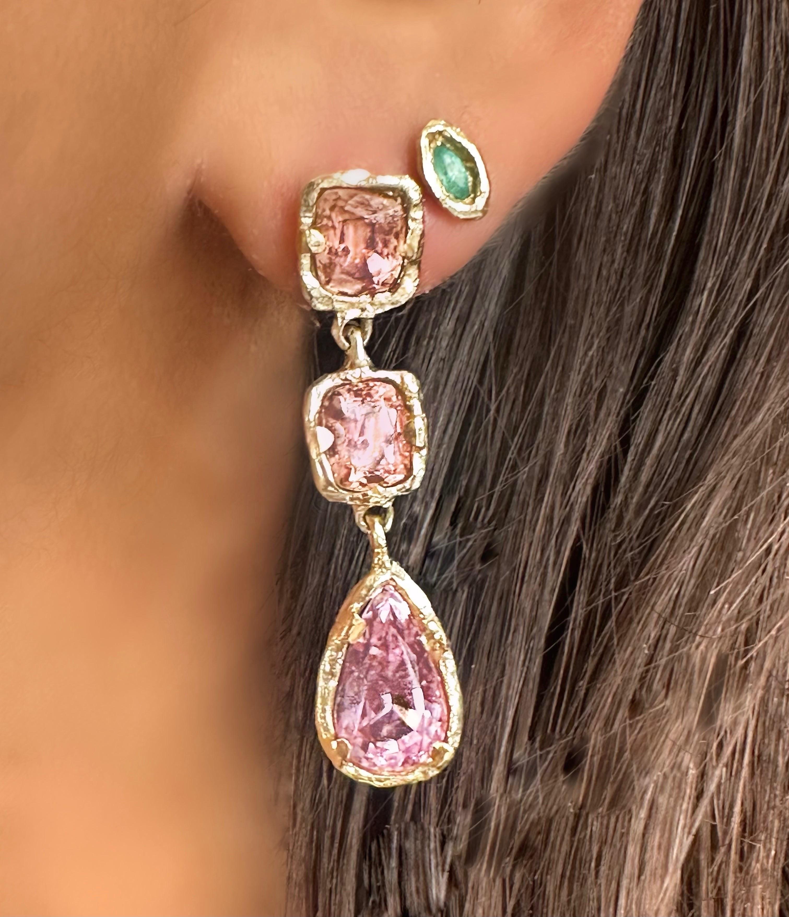 Eros Pink Tourmaline and Kunzite Dangle Gala Tear Drop Earrings in Gold in stock In New Condition For Sale In London, GB