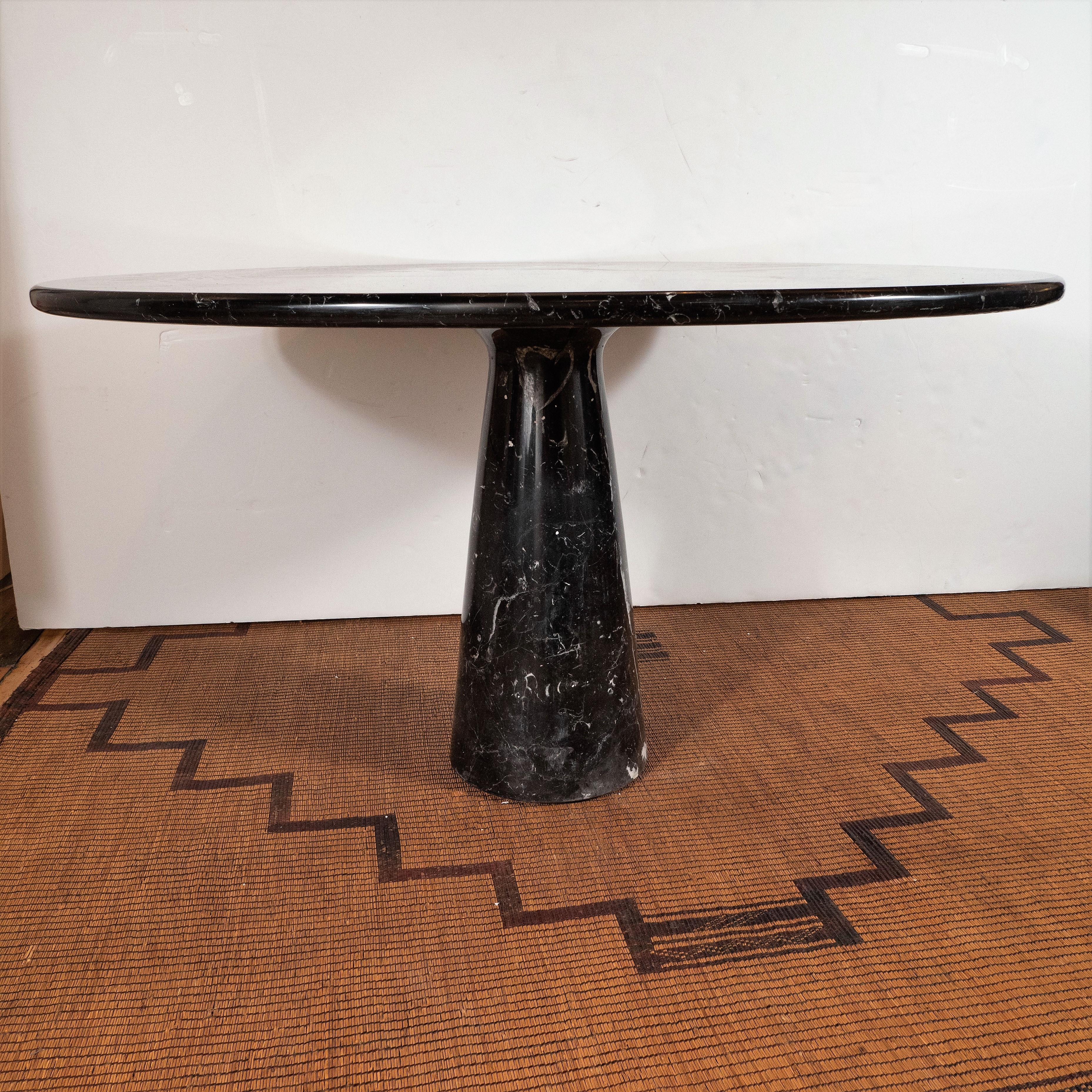 Late 20th Century Eros Round Table by Angelo Mangiarotti in Black Marquina Marble, Italy, 1970s