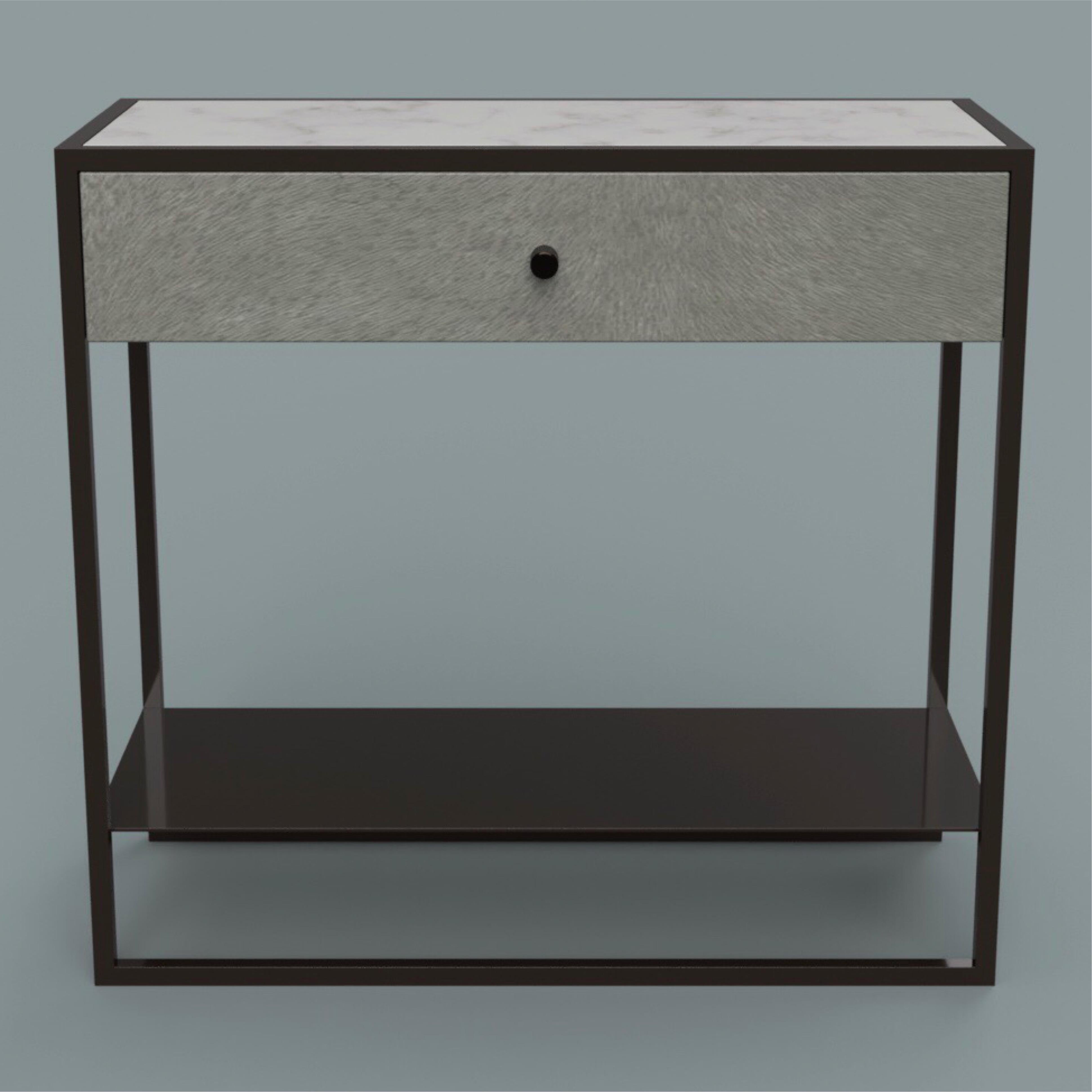 Schlanker Nachttisch von Eros, Marmoroberfläche, Ultraleder und dunkle Bronze pulverbeschichtet (Moderne) im Angebot