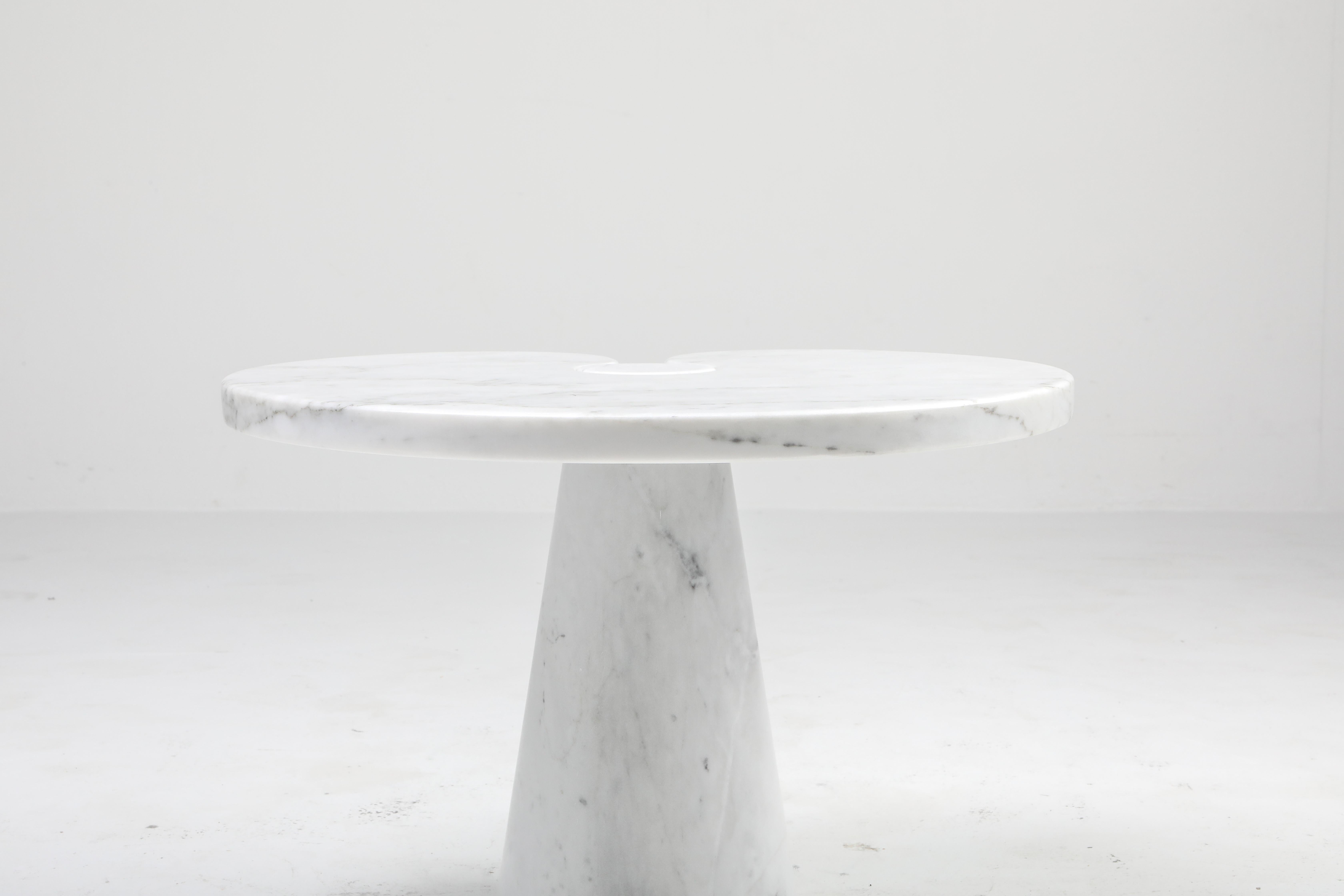 Post-Modern Eros White Carrara Marble Side Table by Angelo Mangiarotti for Skipper, Italy