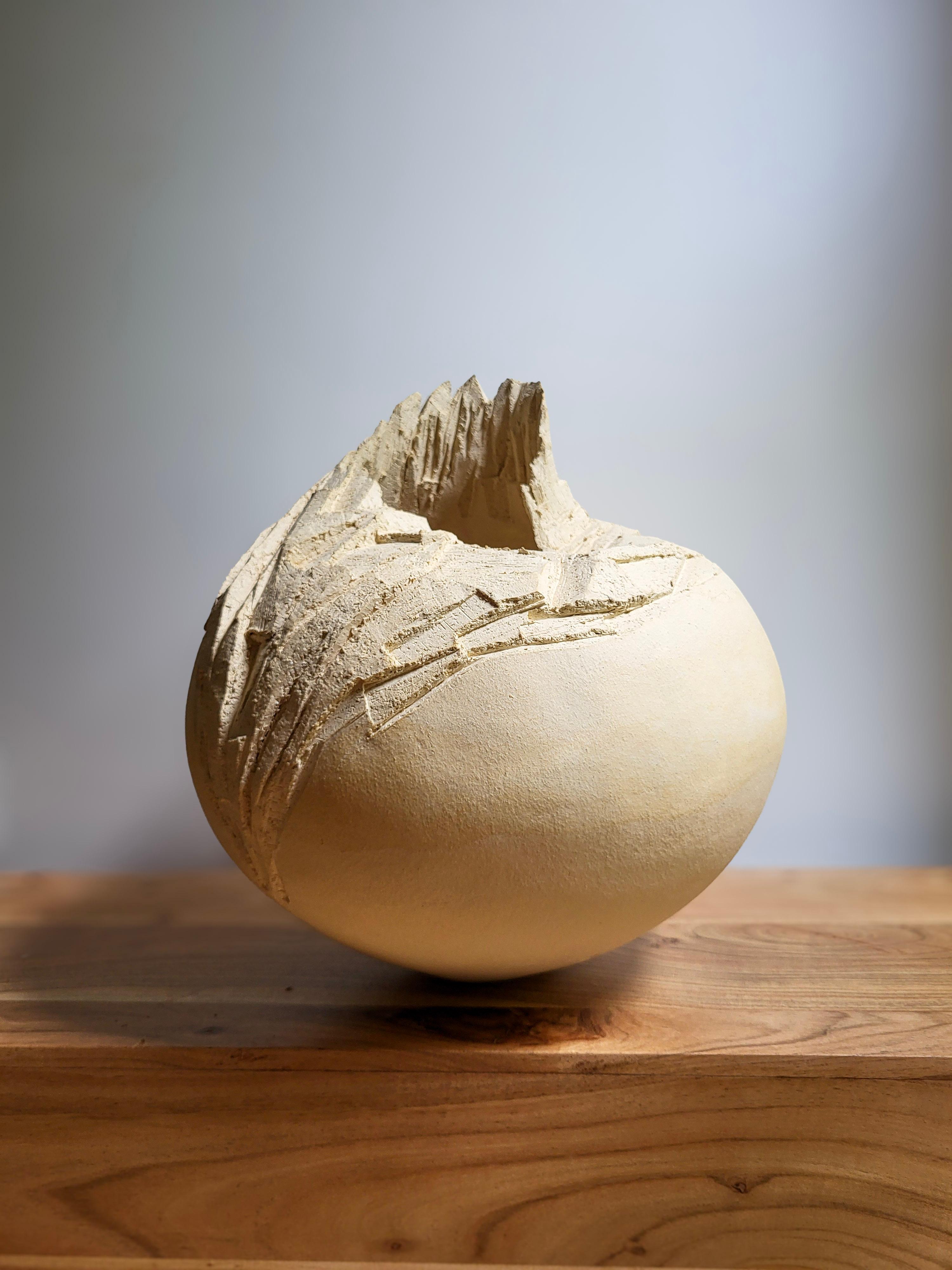 Hand-Crafted Erosion’s Memory III - Hand-Built Ceramic Sculpture in White Chamotte Stoneware For Sale