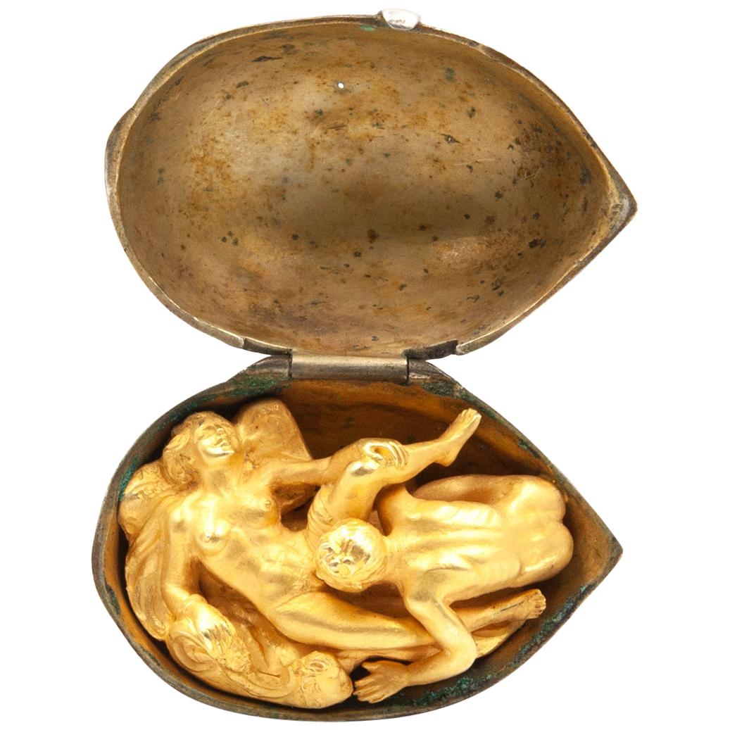 Erotic 18 Karat Yellow Gold Walnut Charm