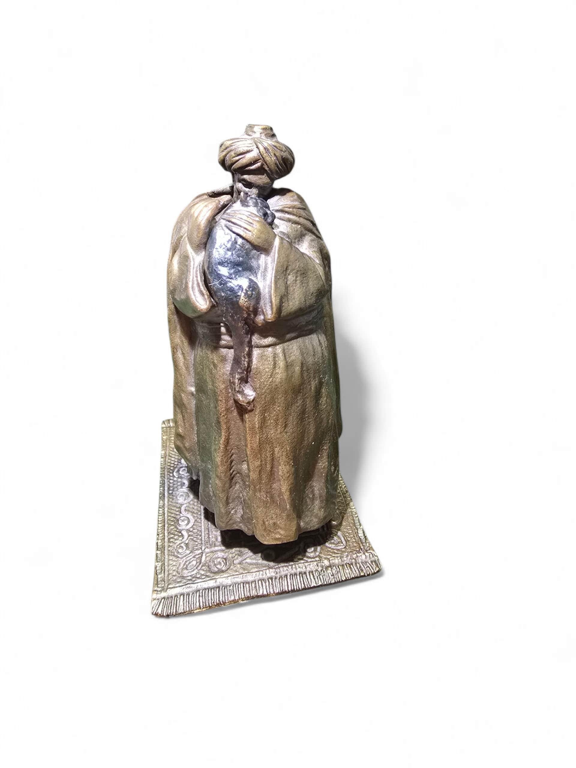 Erotic Bedouin Bronze By Franz Bergmann For Sale 2