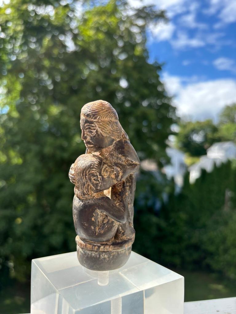 Poignée de Kris érotique en corne sculptée, début du 20ème siècle, Bali Indonésie en vente 8