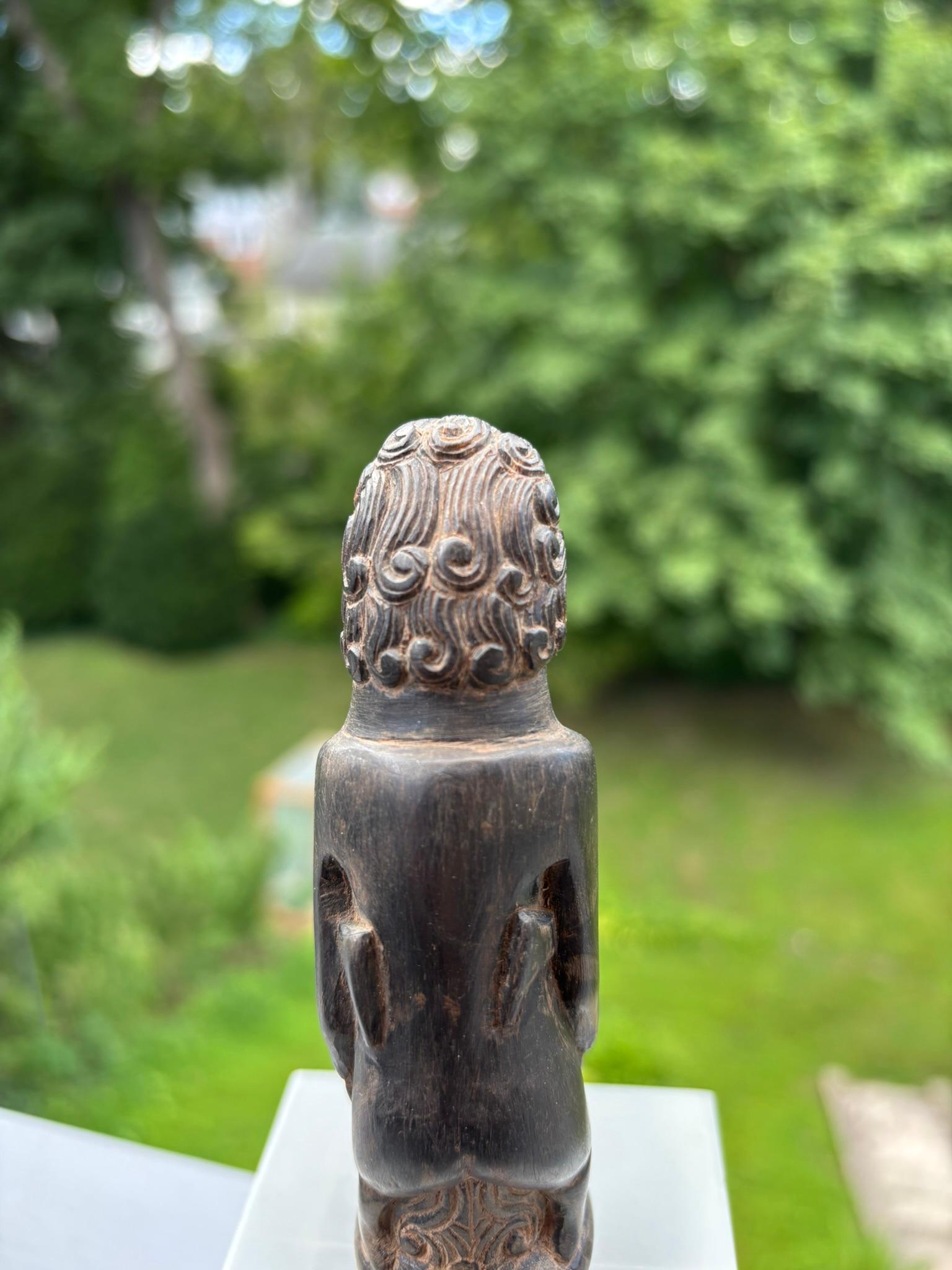 Erotisches geschnitztes Wood Kris-Griffstück, frühes 20. Jahrhundert, Bali Indonesien im Angebot 5