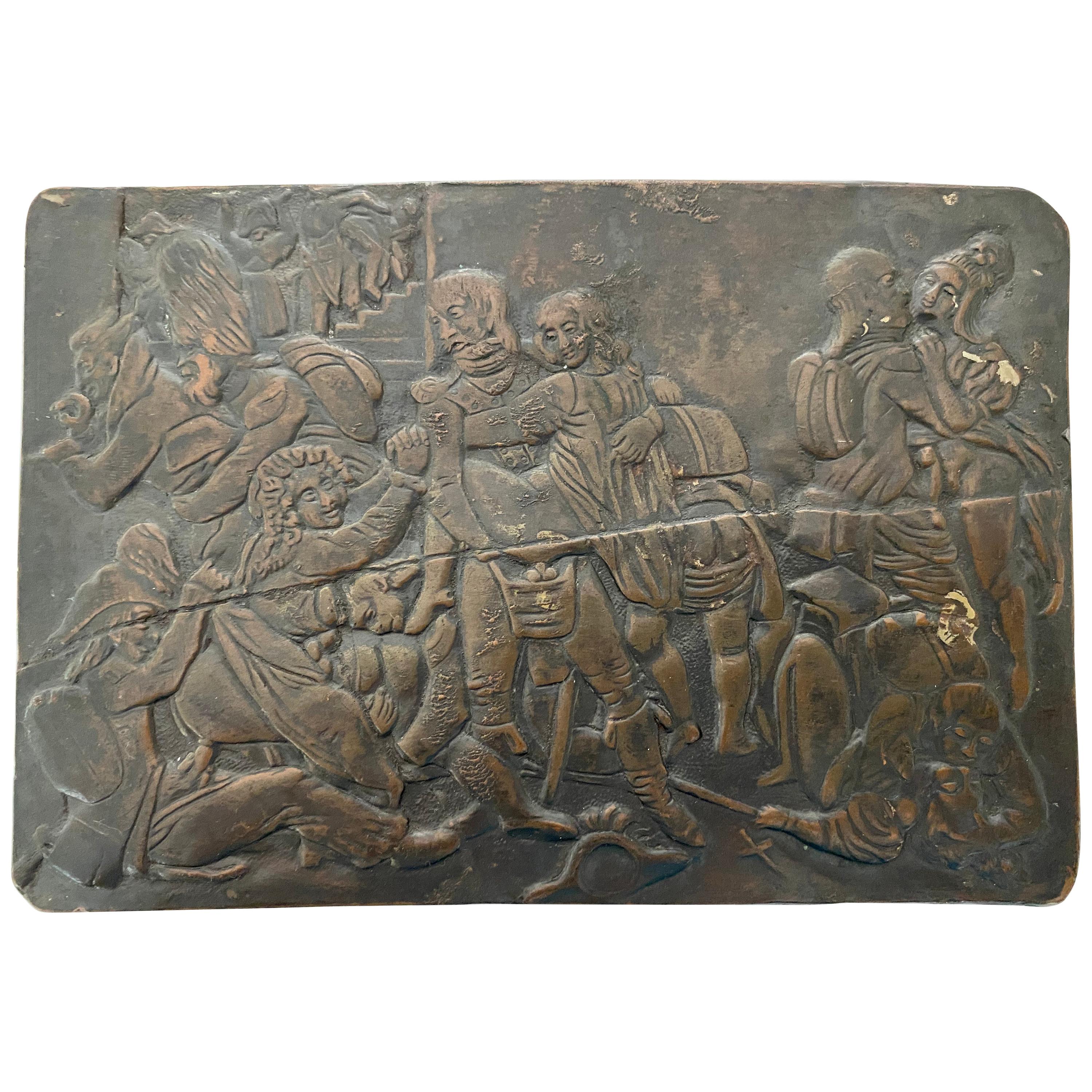 Relief érotique en cuivre repoussé représentant une orgie avec des soldats français:: milieu du 19e siècle