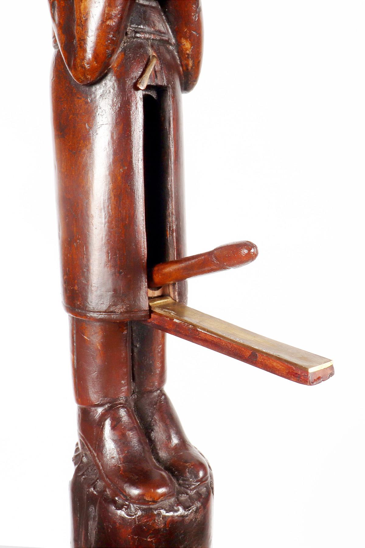 Erotische Volkskunst  walking stick, der einen Mann im Akt des Gebets darstellt, England 1850. im Angebot 6