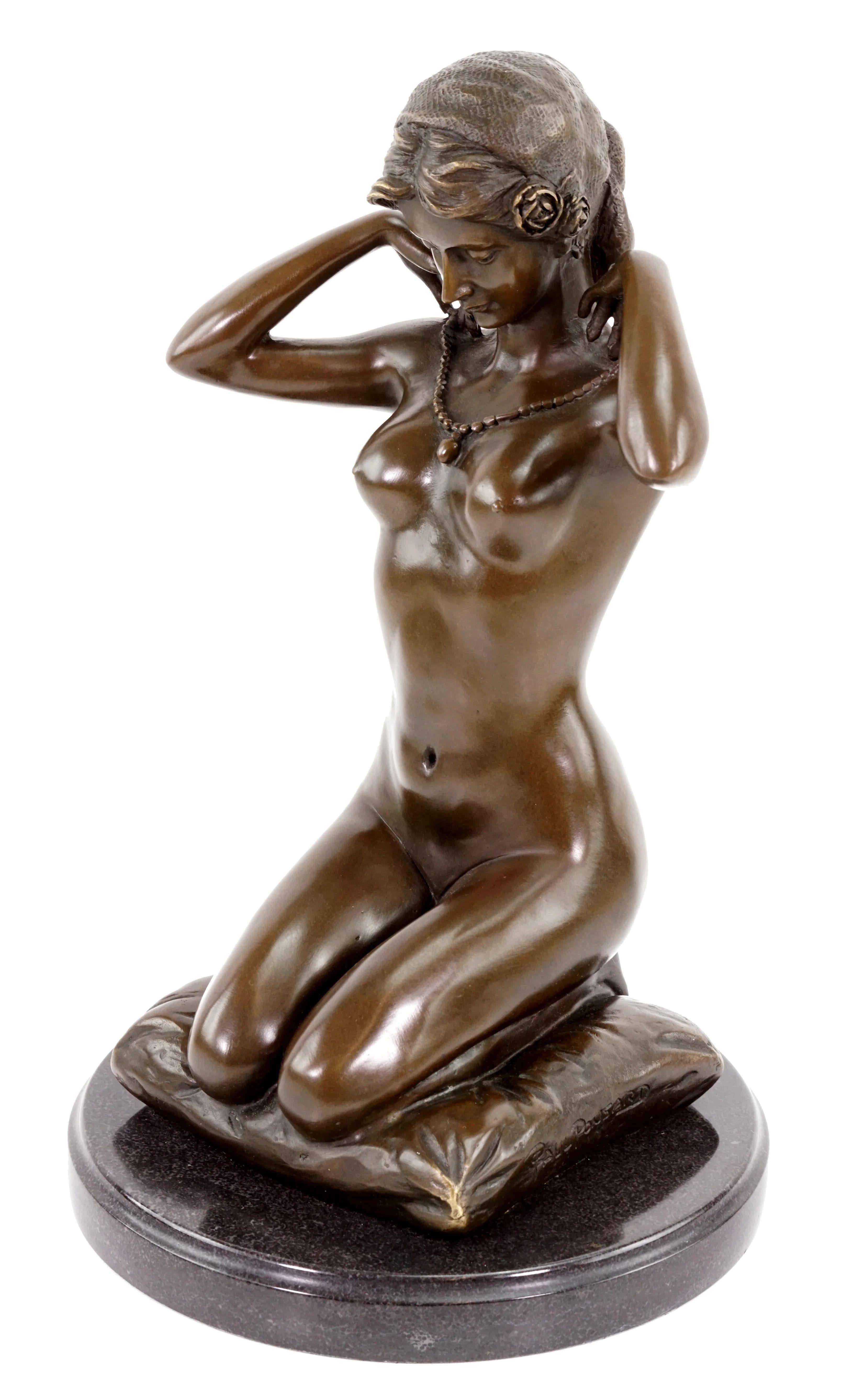 Estatua Desnudo Erótico, Escultura de Bronce estilo Art Nouveau en venta 1