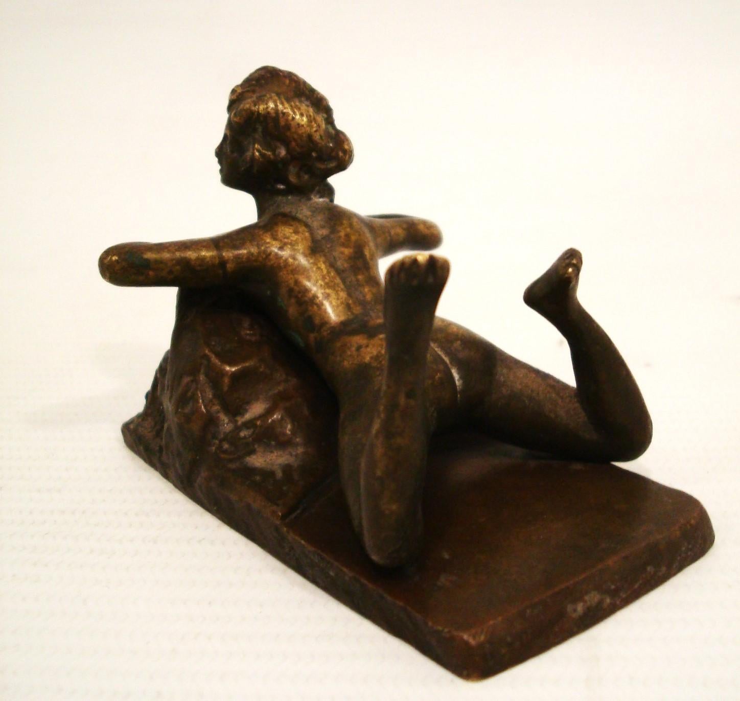 Erotic - Nude Viena Bronze Sculpture / Paperweight. Austria 1900´s In Good Condition For Sale In Buenos Aires, Olivos