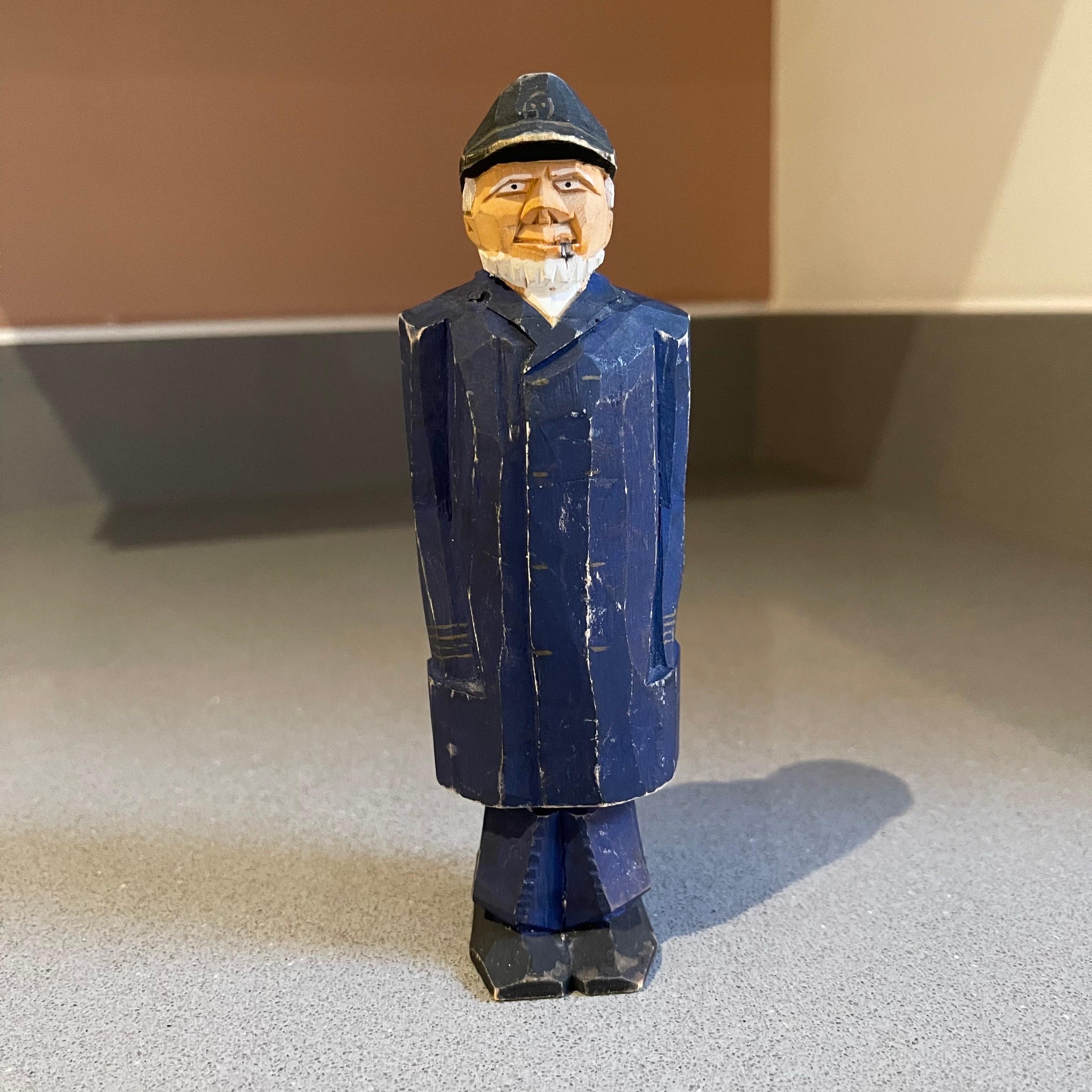 Suédois Sculpture érotique en bois Sculpture humaine Figurine décorative antique un homme mobile en vente