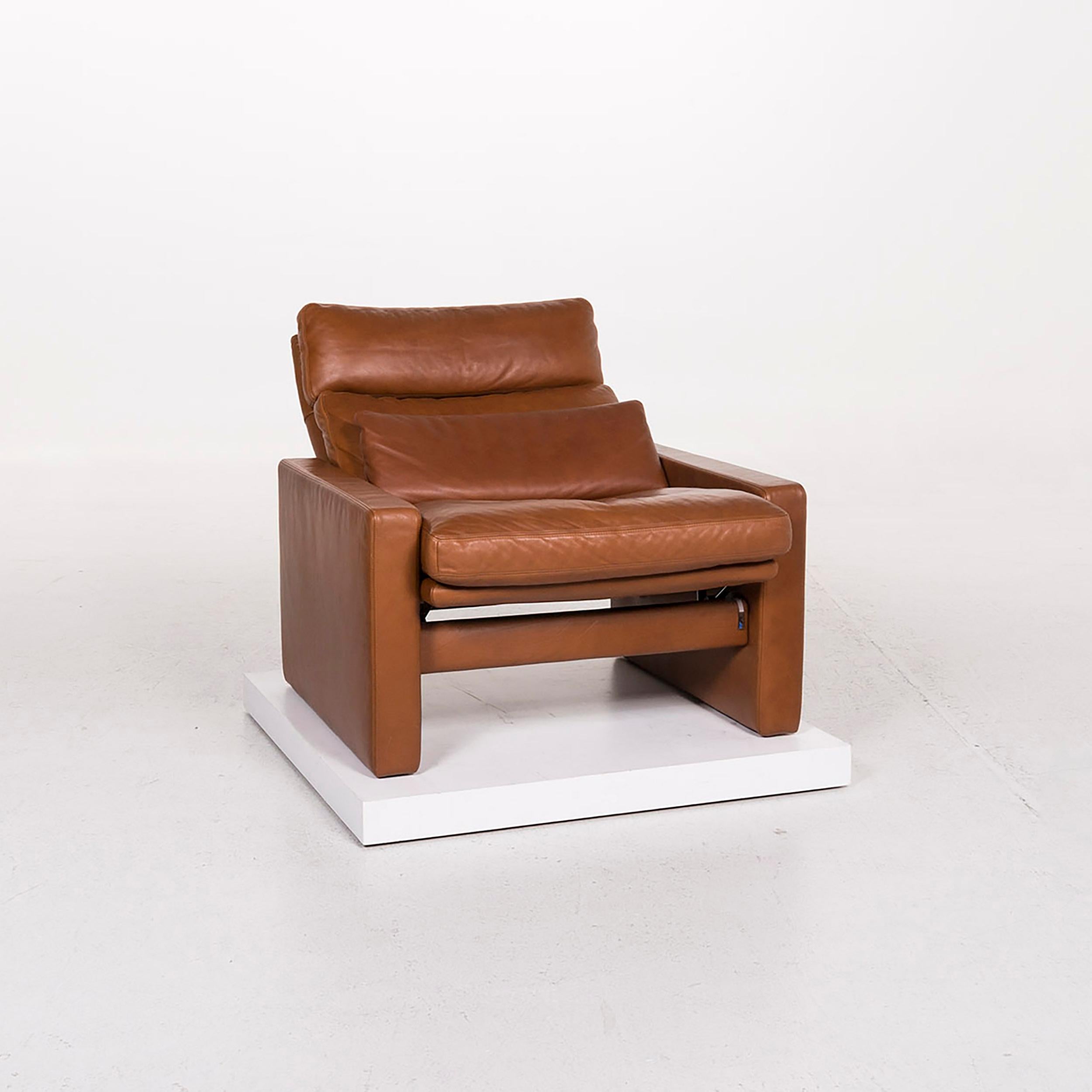 We bring to you an Erpo leather armchair set cognac brown 1x armchair 1x stool.
   
 

 Product measurements in centimeters:
 

Depth 85
Width 91
Height 54
Seat-height 45
Rest-height 51
Seat-depth 45
Seat-width 69
Back-height 50