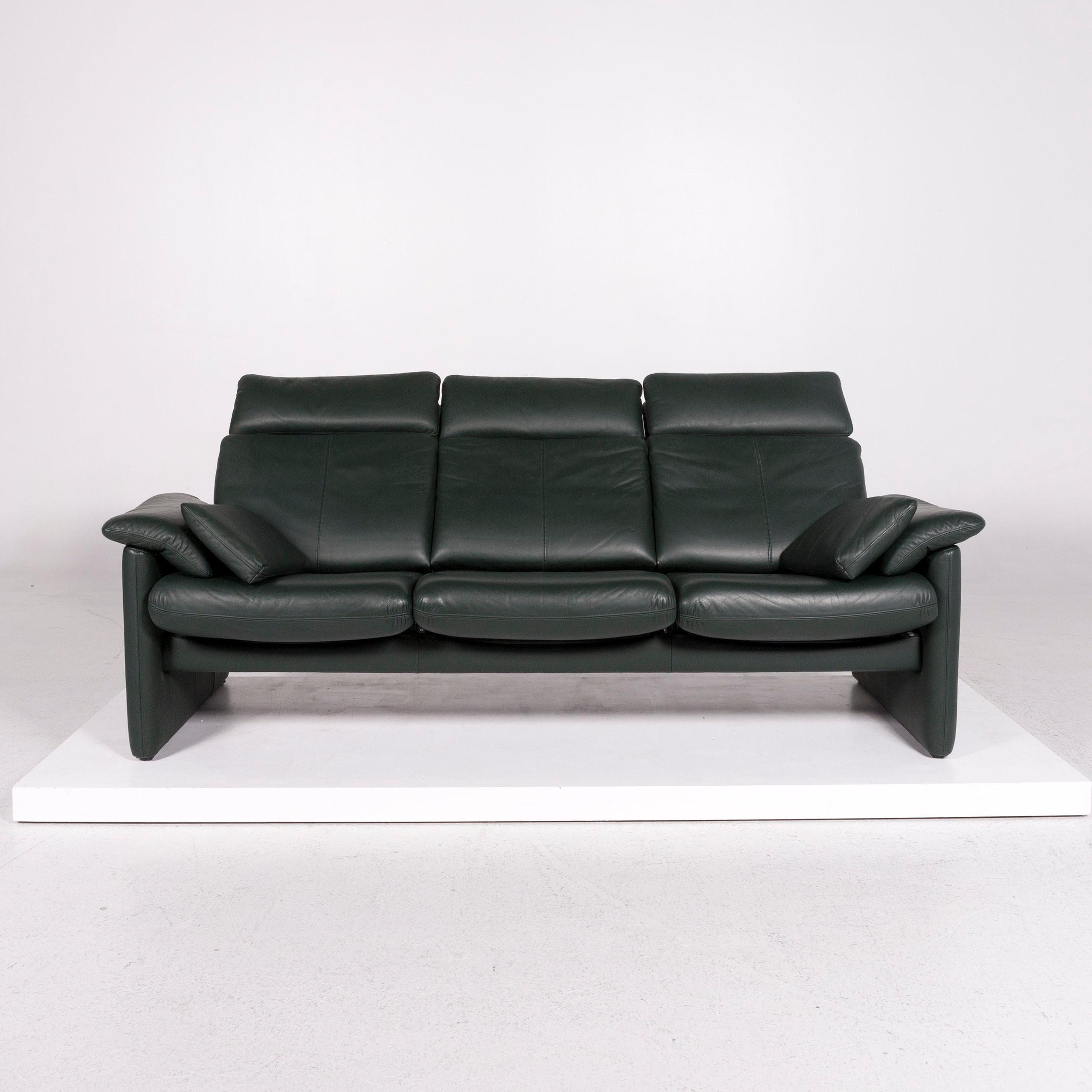 We bring to you an Erpo leather sofa green three-seat function relax function couch.

 

 Product measurements in centimeters:
 

Depth 84
Width 213
Height 62
Seat-height 42
Rest-height 58
Seat-depth 50
Seat-width 161
Back-height 44.