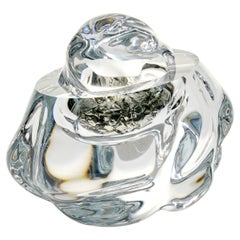 Erratic with Tin Leaf, Sculpture en verre clair amorphe d'Anthony Scala