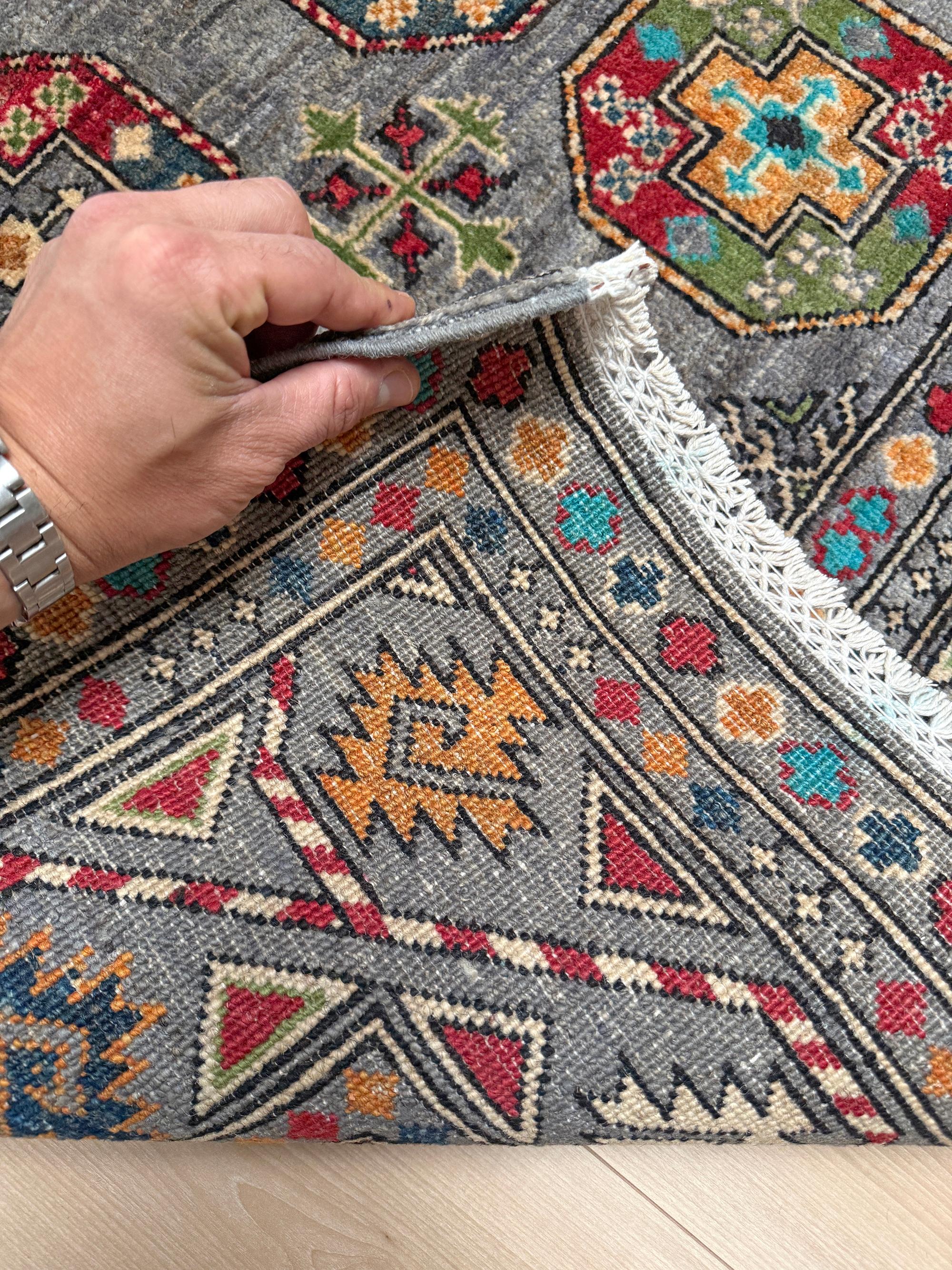 Tapis tribal neutre Ersari • Tapis transitionnel fait main (4'x6