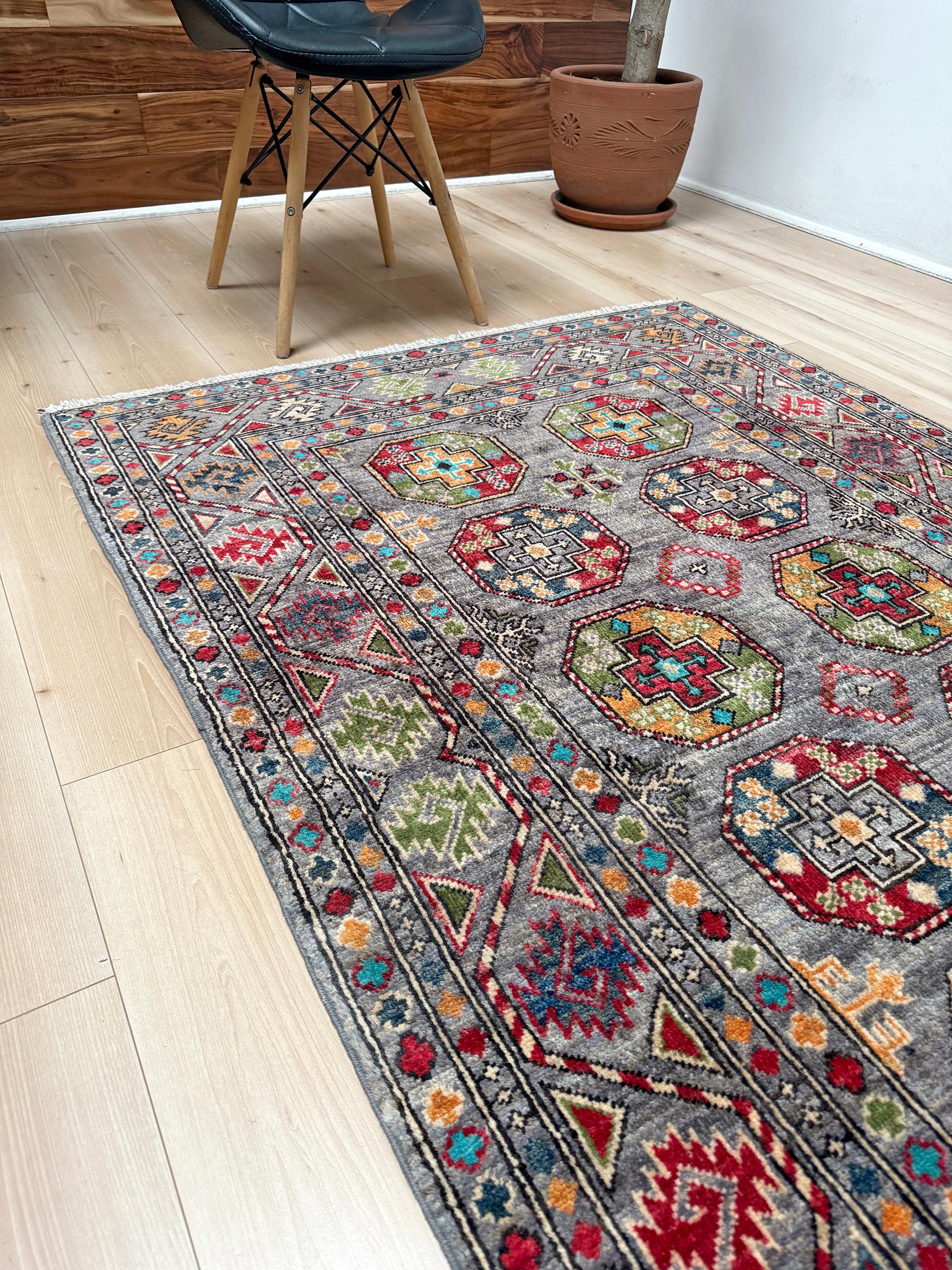 Tapis tribal neutre Ersari • Tapis transitionnel fait main (4'x6