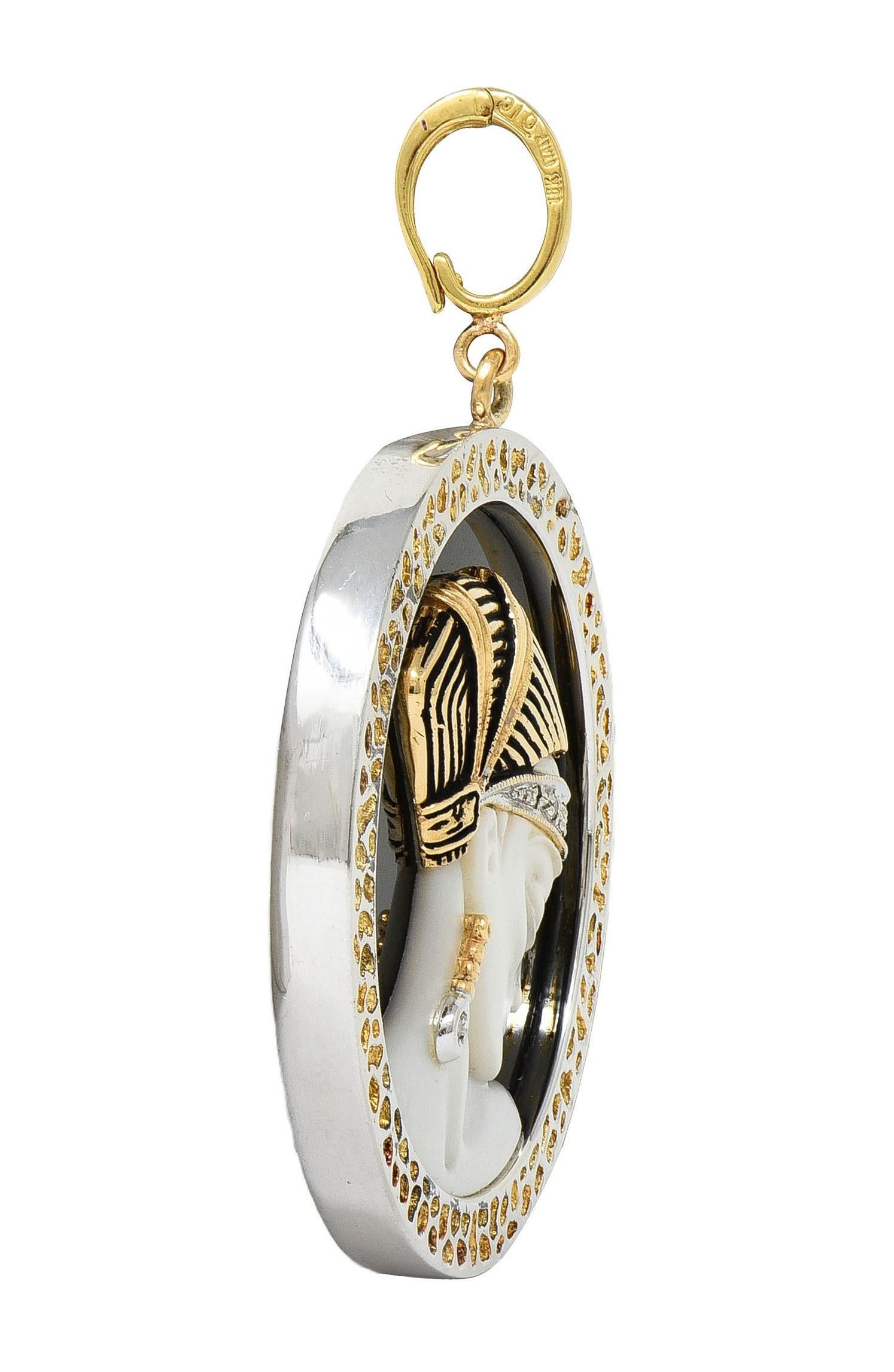 Erté 1980 Diamante Ónice Perla Oro de 14 quilates Plata Colgante Broche Encanto de Amor en venta 2