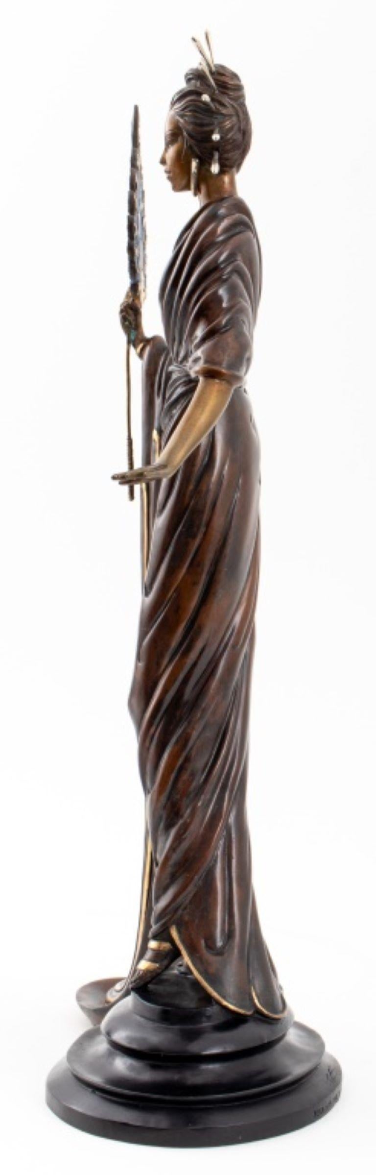 Patinierte Bronzeskulptur „Aphrodite“ von Erte, 1986 im Angebot 1