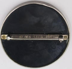 Love's Enchantment Spilla in argento, oro e onice con perle e diamanti in edizione limitata