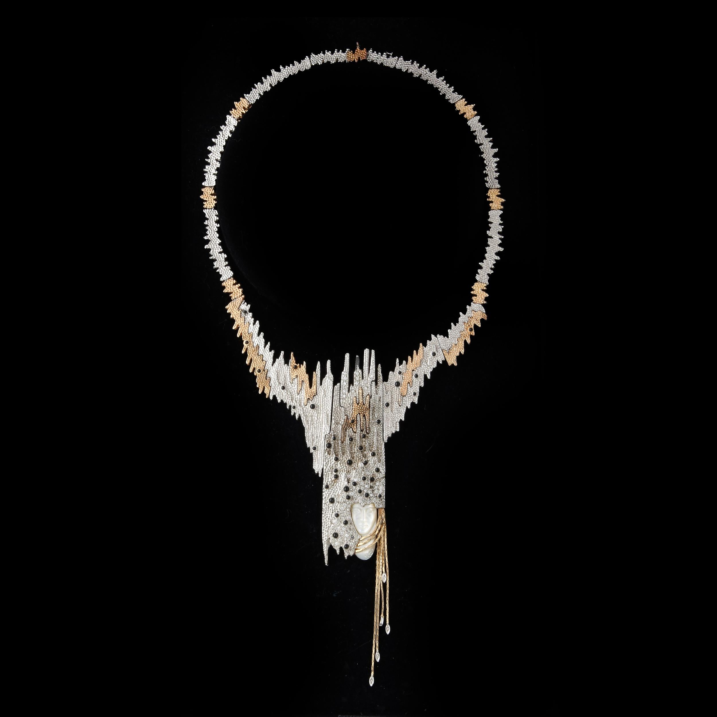 Erte  Halskette-Brosche und Ohrringe aus Diamanten, Gold, Silber und Cabochon, schwarzem Onyx im Zustand „Hervorragend“ im Angebot in New York, NY
