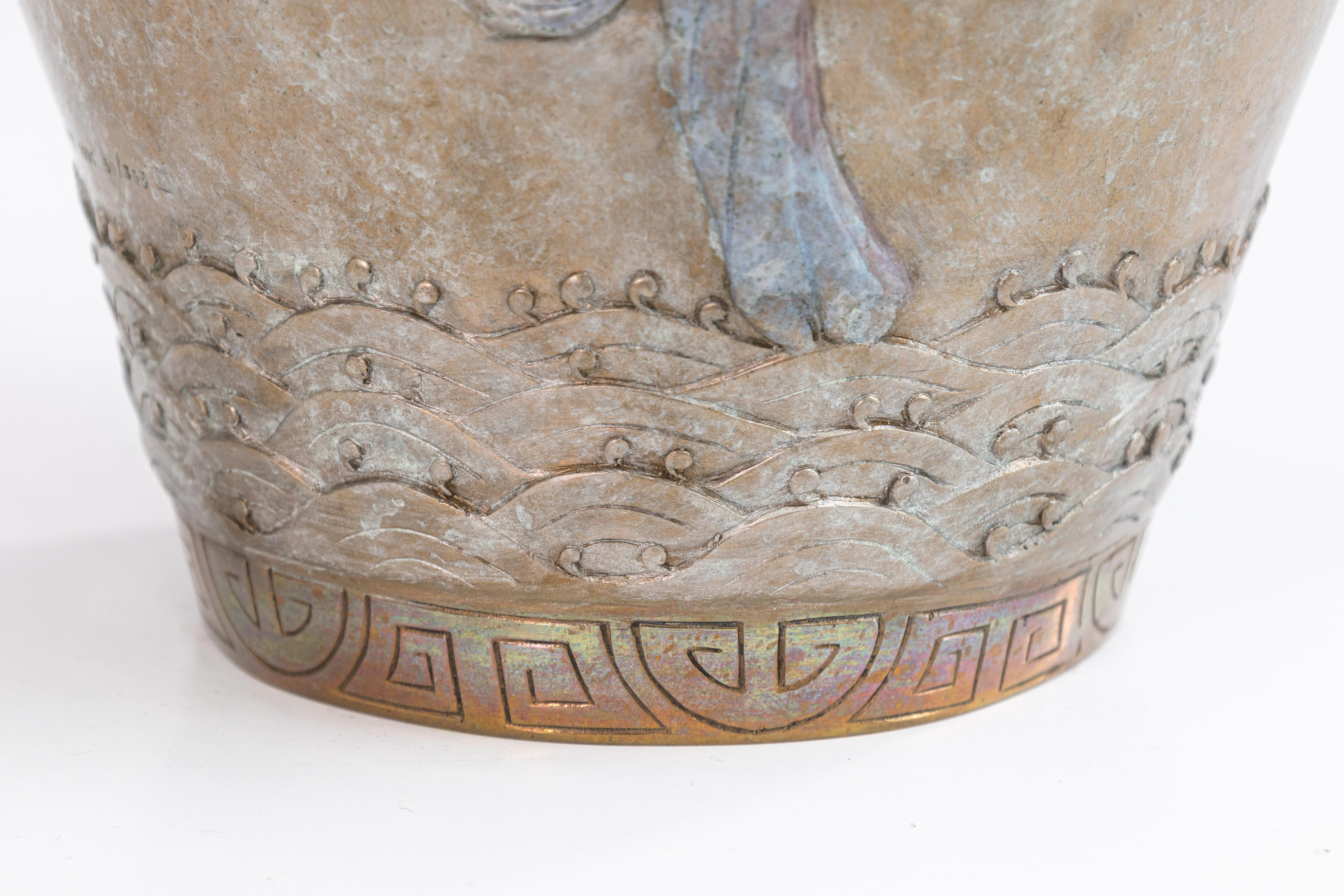 Fin du 20e siècle Erte - Oriental Mystery Objets de'Arte, 1990 Vase d'art en bronze doré signé 59/395