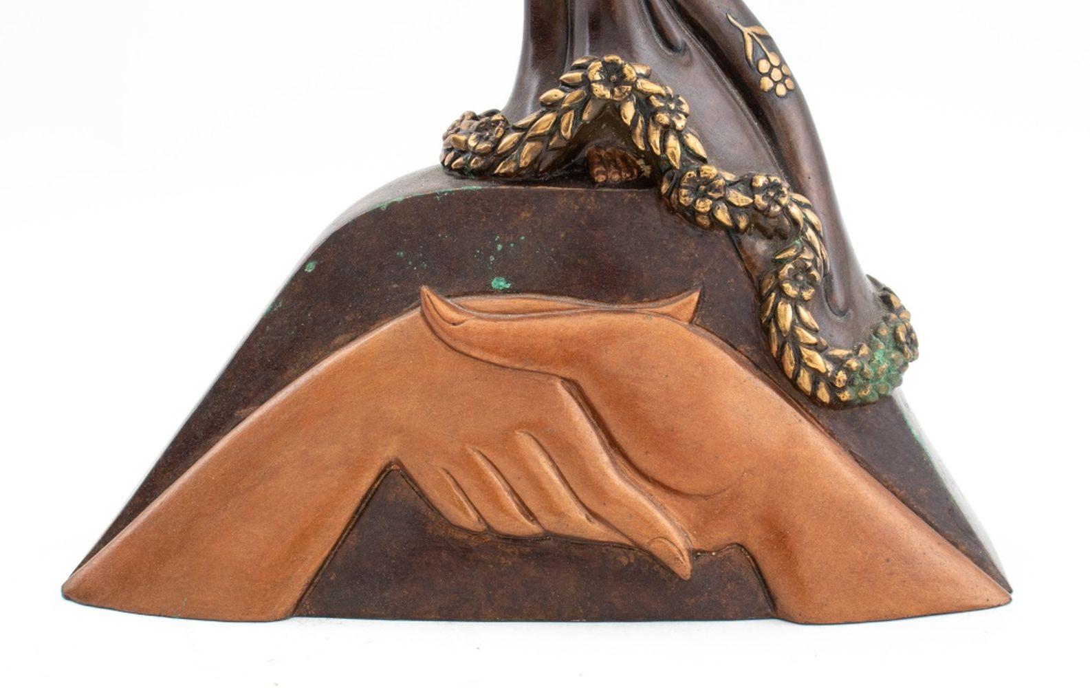 Patinato Scultura in bronzo patinato Erte 