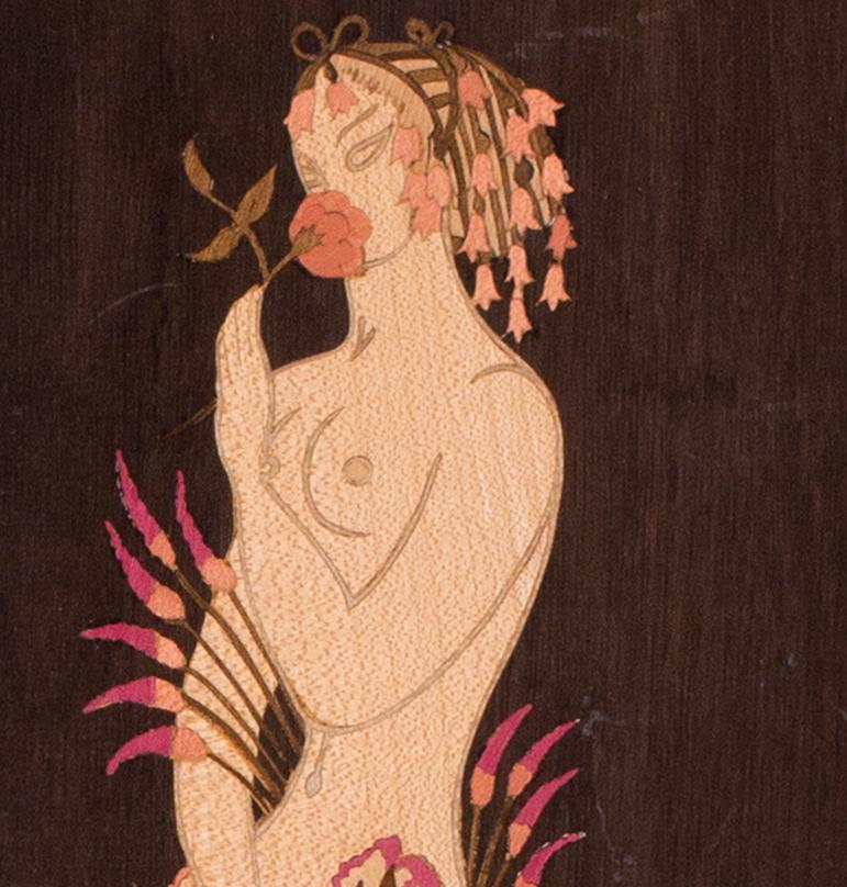 Pannello intarsiato firmato da Erte raffigurante la lettera 'V' della serie dell'alfabeto in vendita 1