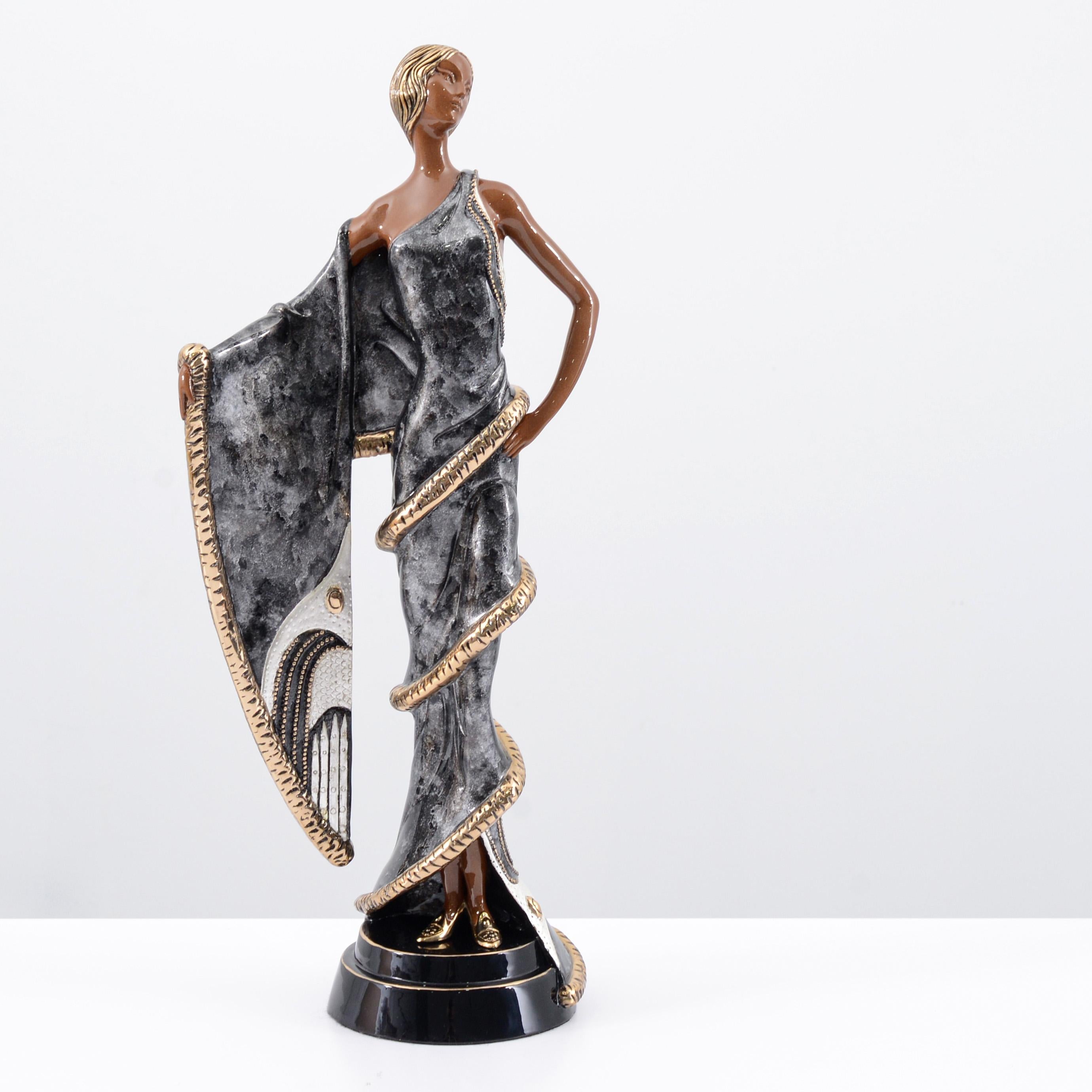 Artistics/Designer ; Fabricant : Erte (Romain de Tirtoff) (russe/français, 1892-1990)
Marquage(s) ; notes : signé ; éd. 270/375 ; 1990
Matériaux : bronze
Dimensions (H, L, P) : 21.5 
