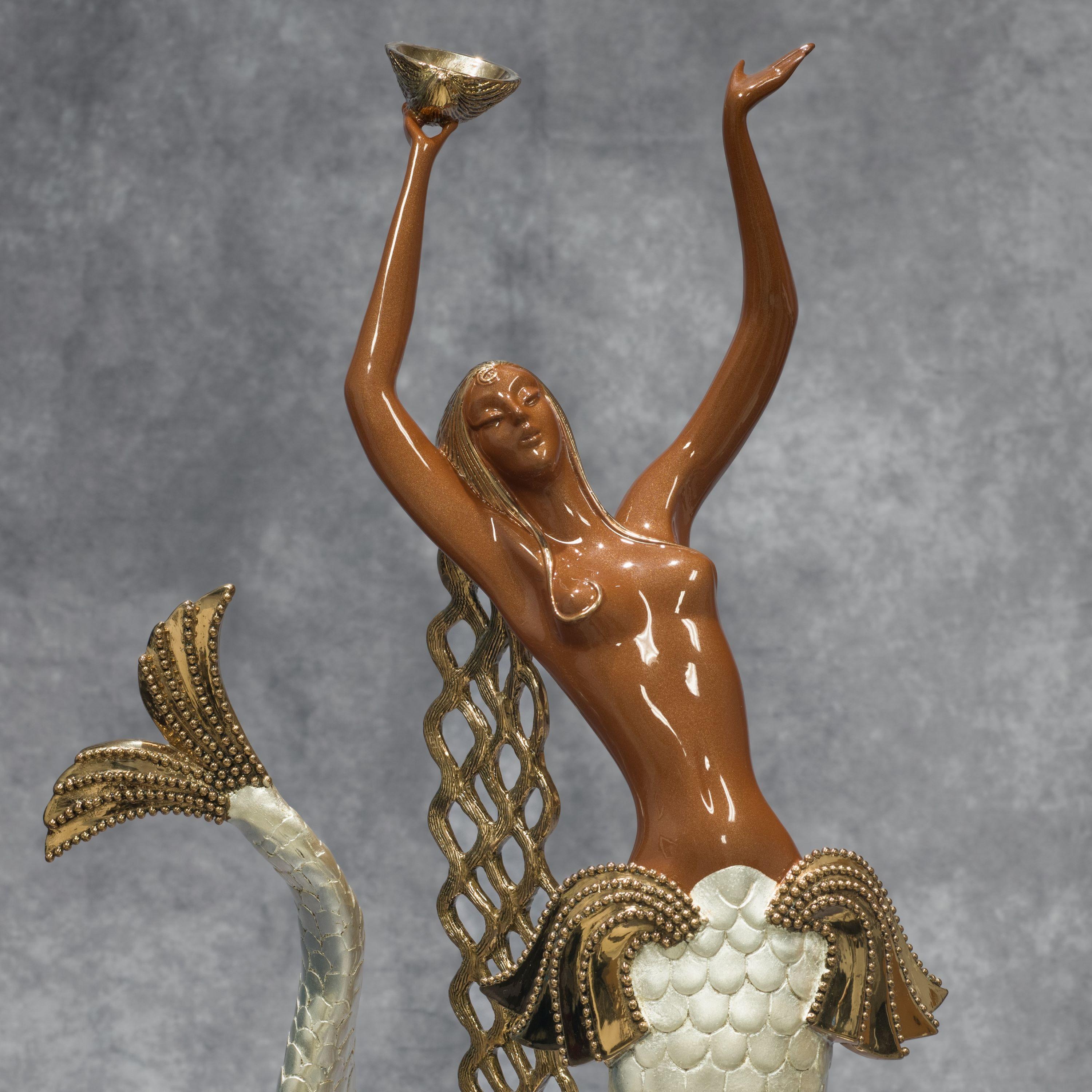 Meerjungfrau  (Gold), Figurative Sculpture, von Erté