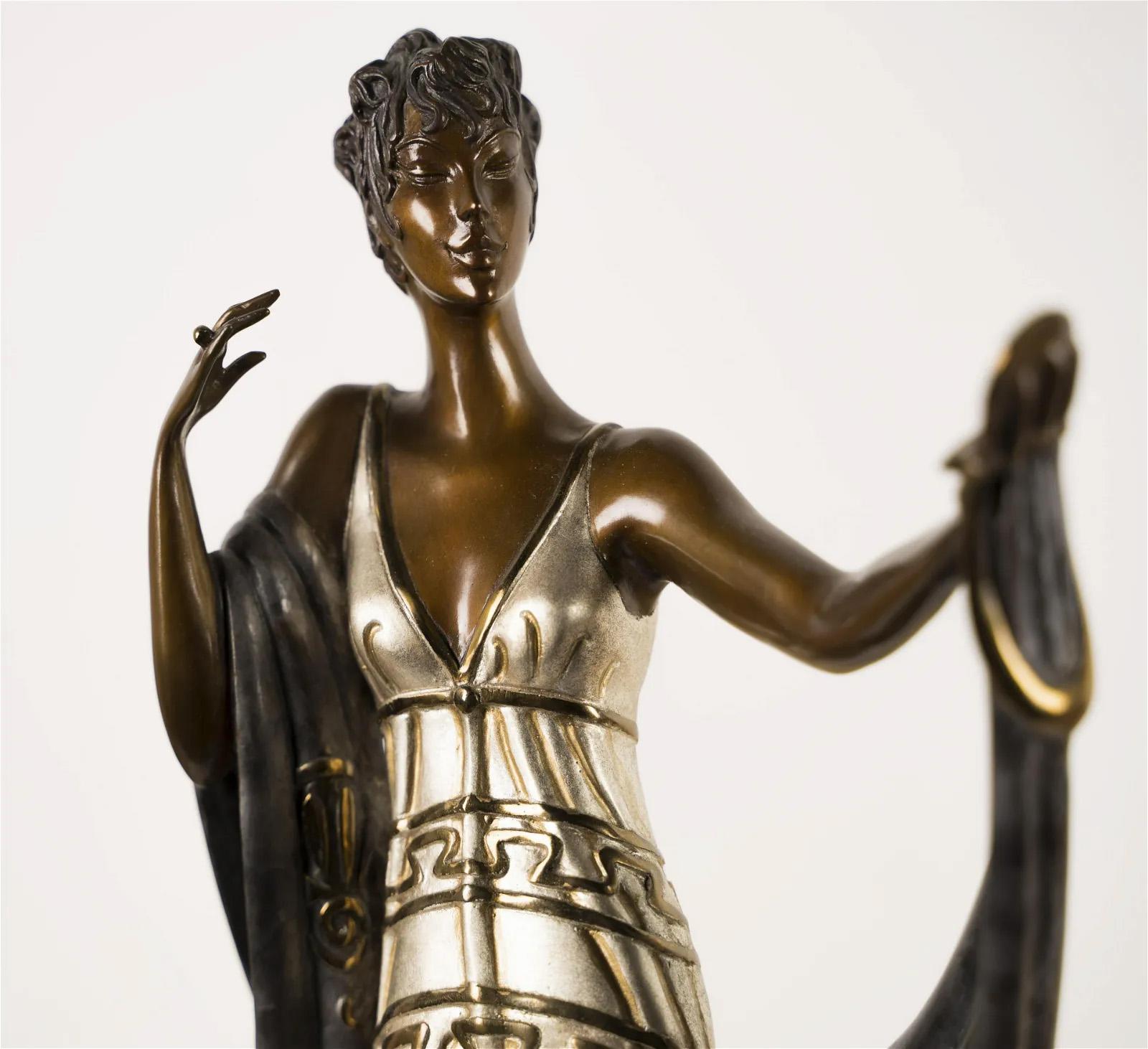 Vintage French Elegant Art Deco Signed Bronze Figural Sculpture La Coquette Rare For Sale 4
