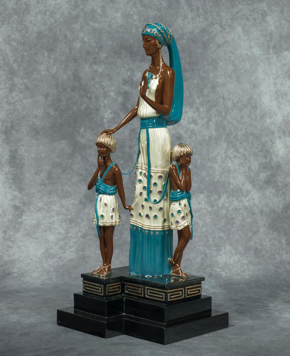 Figurative Sculpture Erté - La maternité
