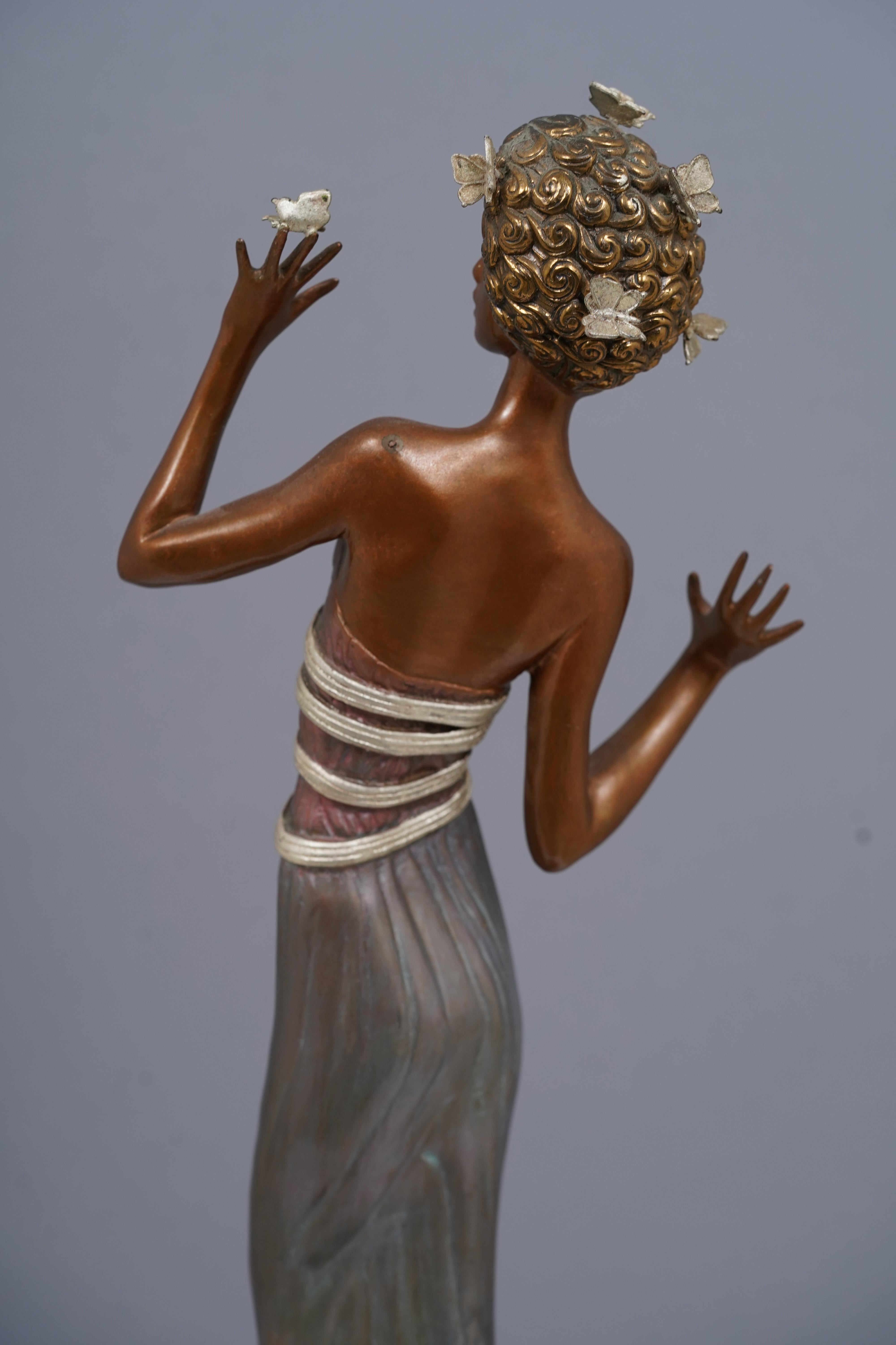 Portrait de femme en bronze original signé Art déco, édition limitée en vente 4