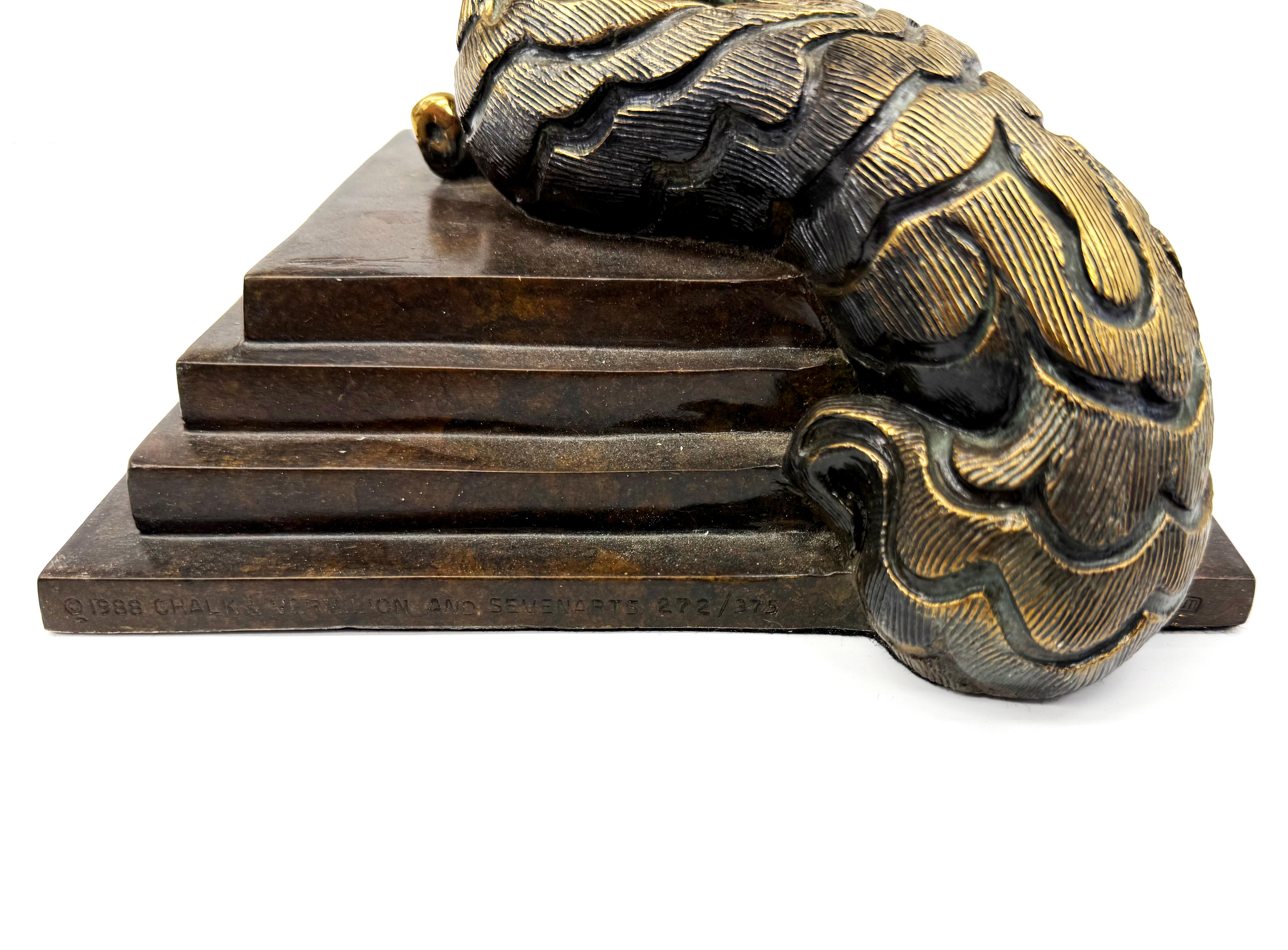 Sculpture en bronze.  Signature Erte incisée avec cachet numéroté de l'édition, de la fonderie et de la date. Extrait de l'édition de 375.

Le certificat d'authenticité est inclus. L'œuvre est en excellent état.  Toutes les offres raisonnables