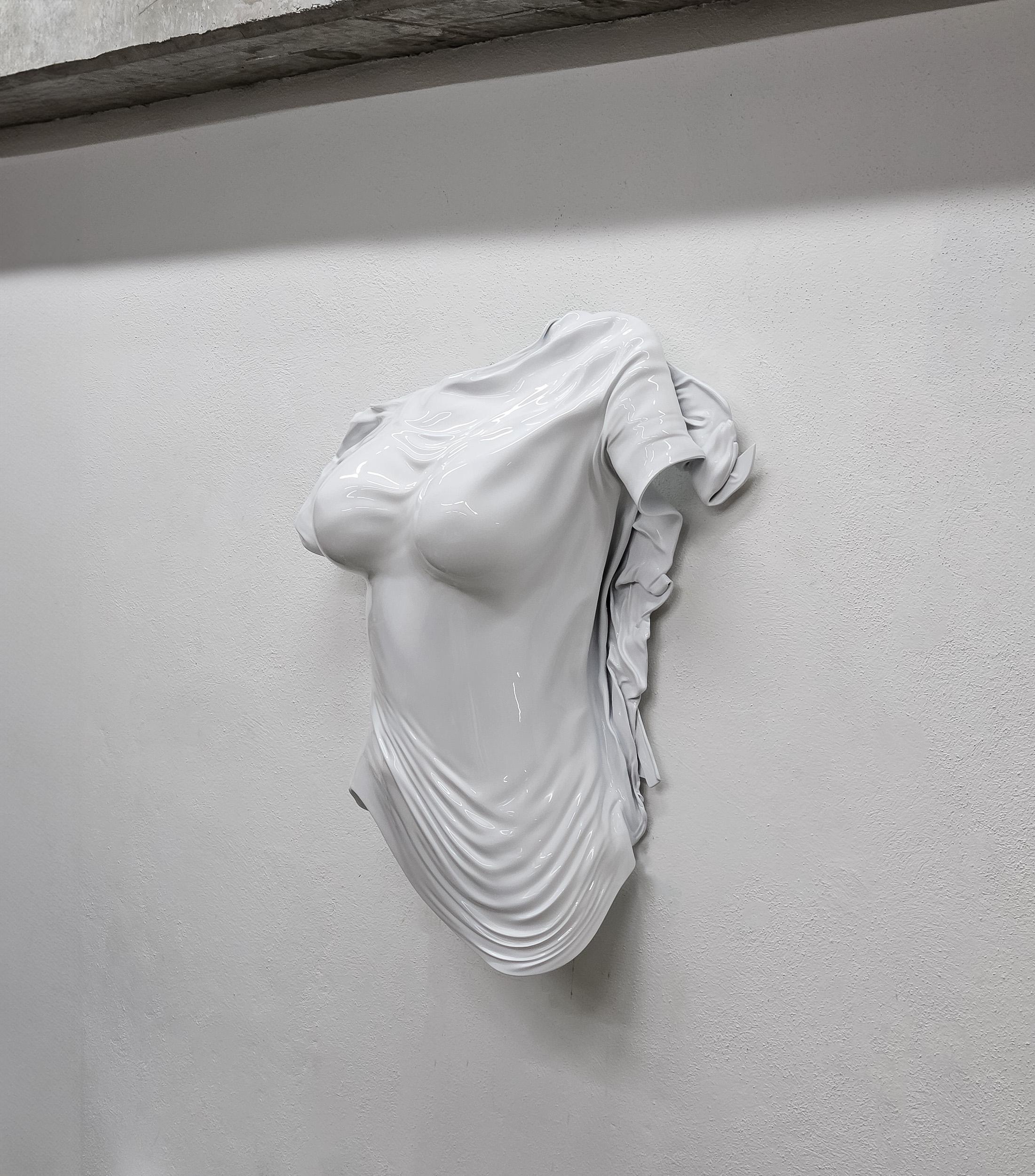 Sculpture murale blanche brillante Erus Divina Neuf - En vente à San Jose del Cabo, BCS