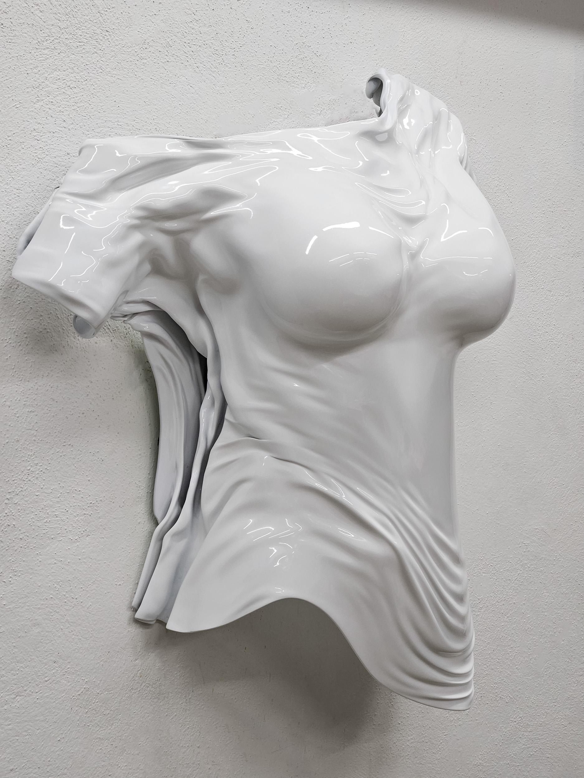 Résine Sculpture murale blanche brillante Erus Divina en vente