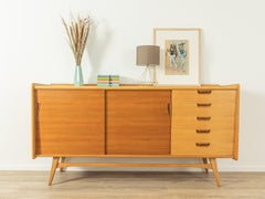 Sideboard von Erwin Behr aus Esche und Nussbaumfurnier, 1950er Jahre, Dänemark