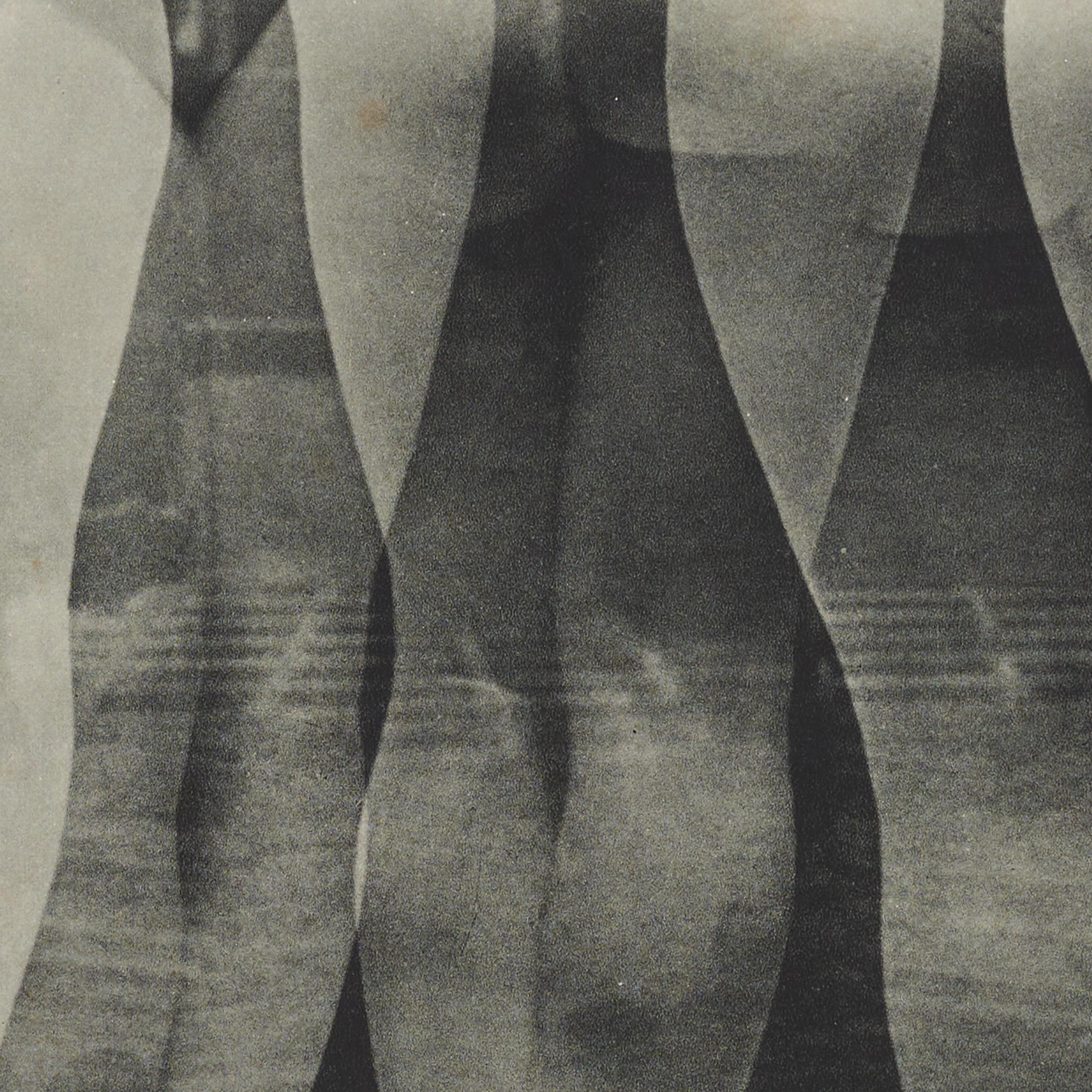 Erwin Blumenfeld Heliogravüre aus Verve Vol. I Nr. 1, Paris 1937 - Gerahmt im Angebot 7