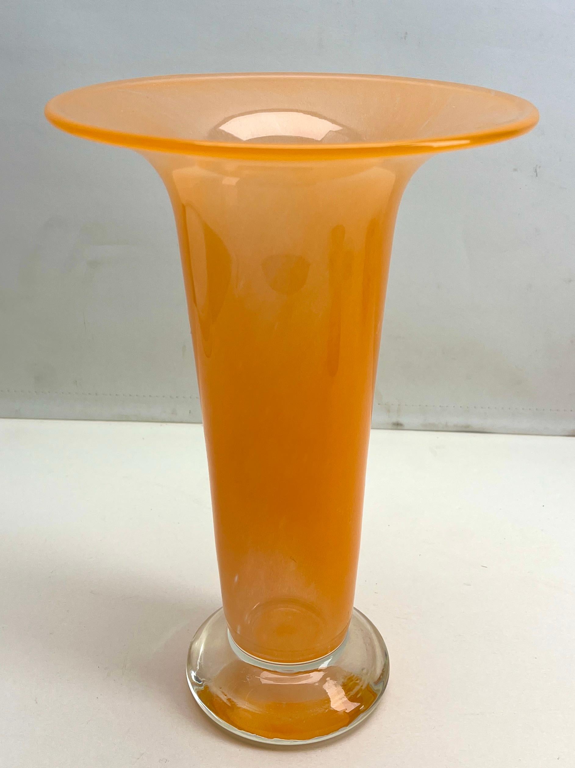 Vase aus Kunstglas von Erwin Eisch,  Deutschland, 1950er Jahre 

Eine dekorative  Glasvase,  in Deutschland.

Das Stück ist in ausgezeichnetem Zustand und eine echte Schönheit!
























 