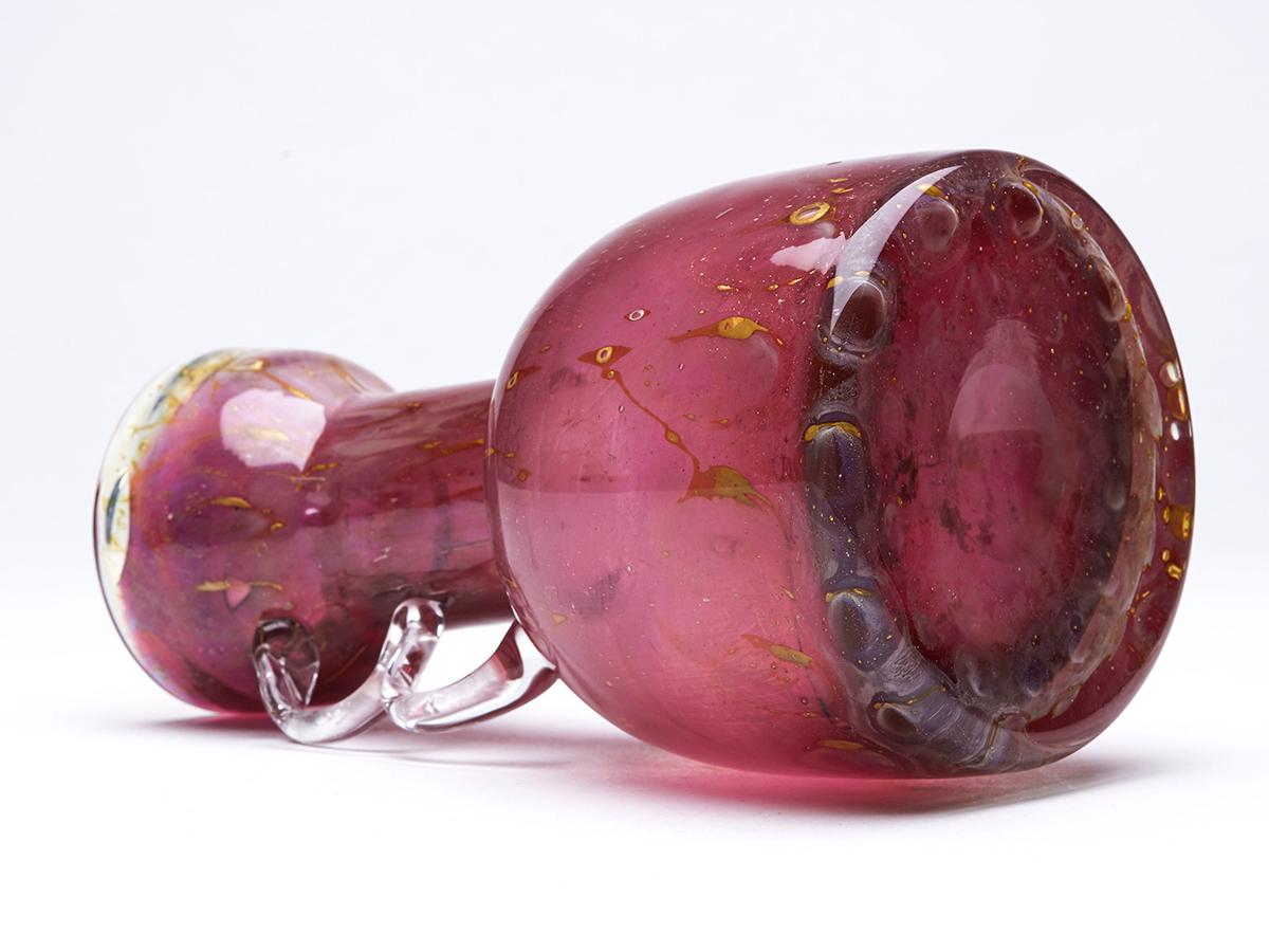 Erwin Eisch German Pfauenauge Collection Cranberry Art Glass Handled Vase In Good Condition For Sale In Bishop's Stortford, Hertfordshire