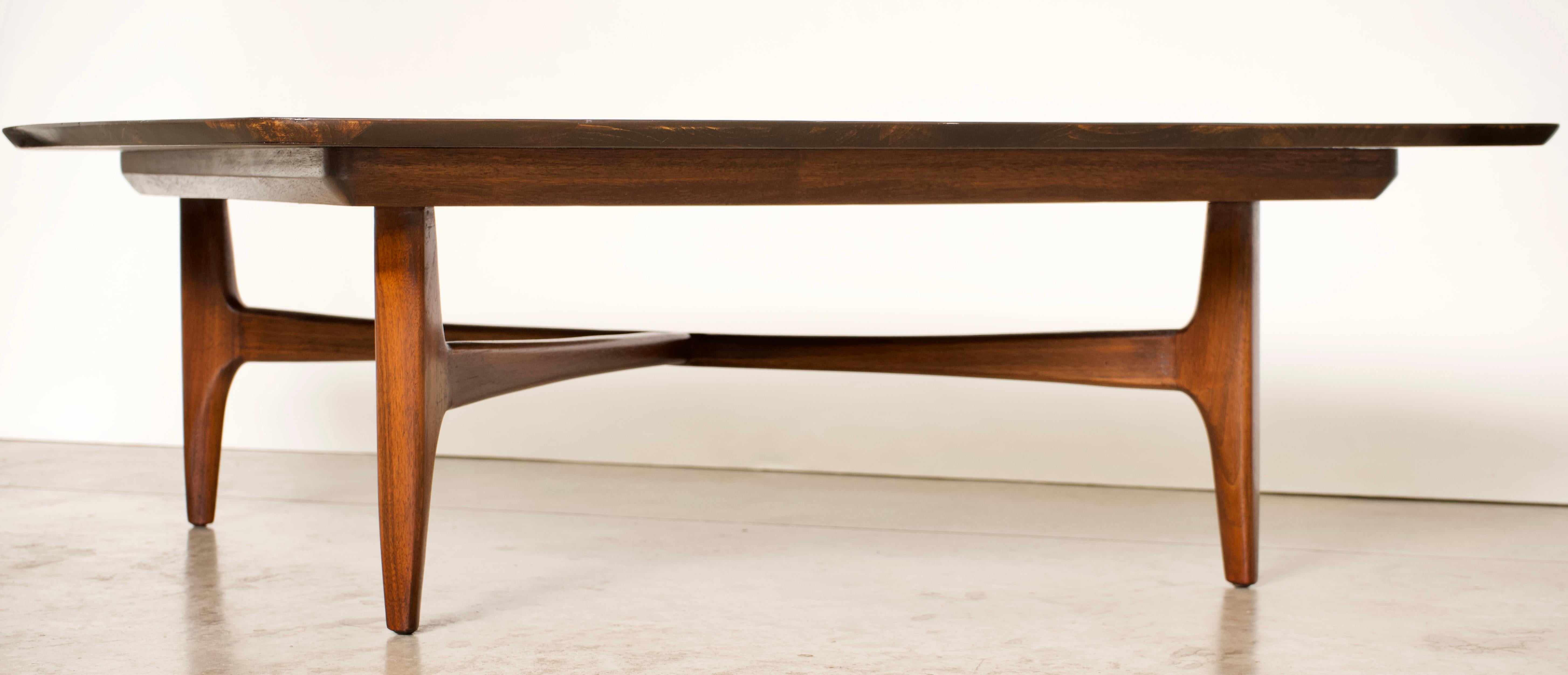 Erwin Lambeth Mid-Century Modern Triangle Coffee Table In Good Condition In Boynton Beach, FL